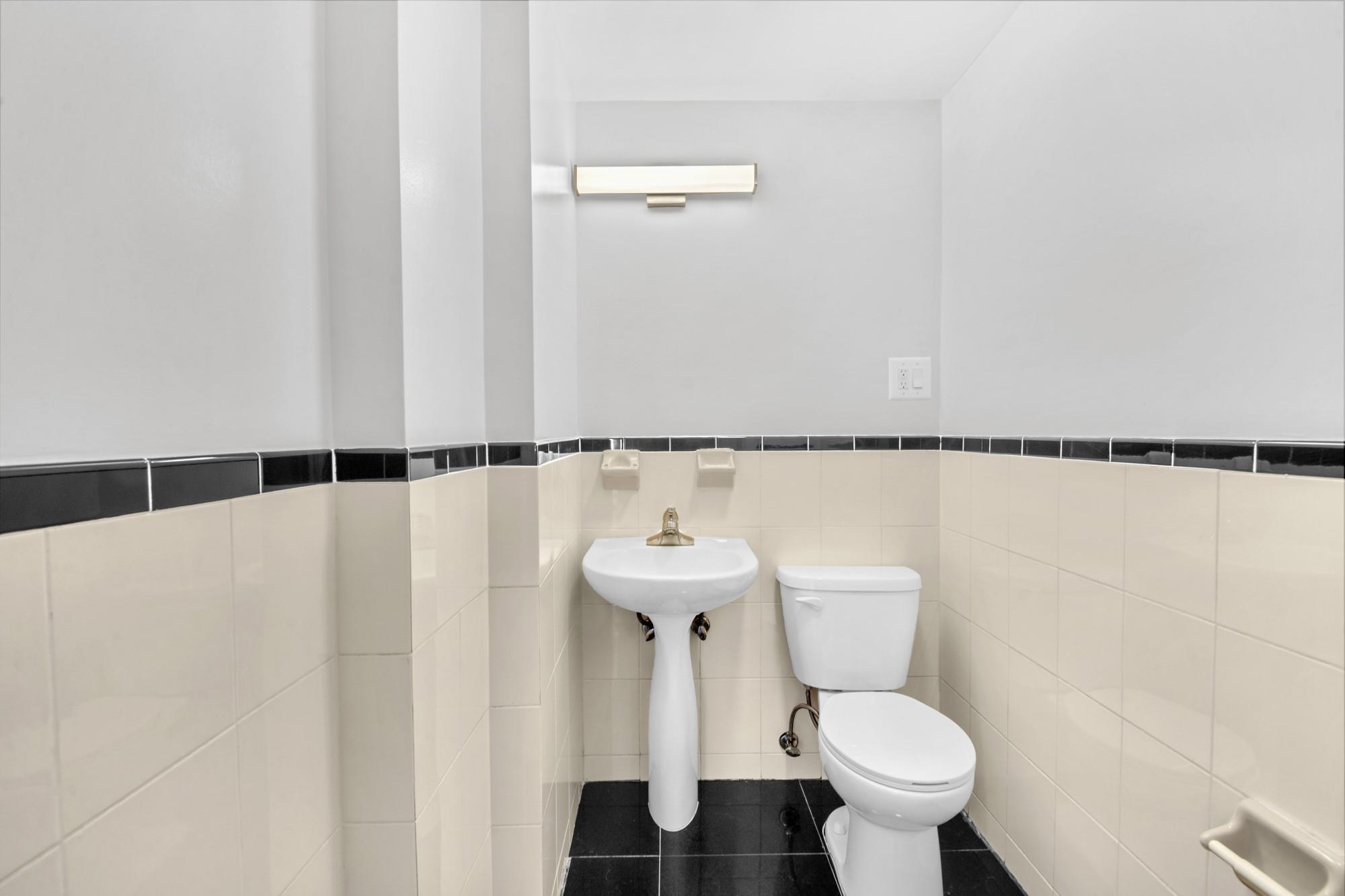 Condo 28th Avenue  Queens, NY 11102, MLS-849893-8
