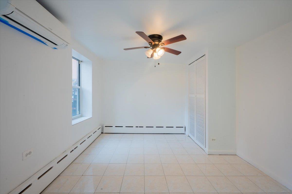 Apartment 29  Queens, NY 11105, MLS-849895-4
