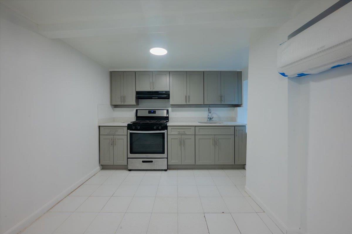 Apartment 29  Queens, NY 11105, MLS-849895-6