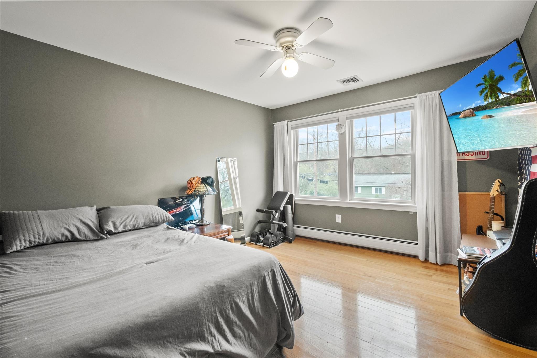 Single Family Newport  Rockland County, NY 10983, MLS-849905-23