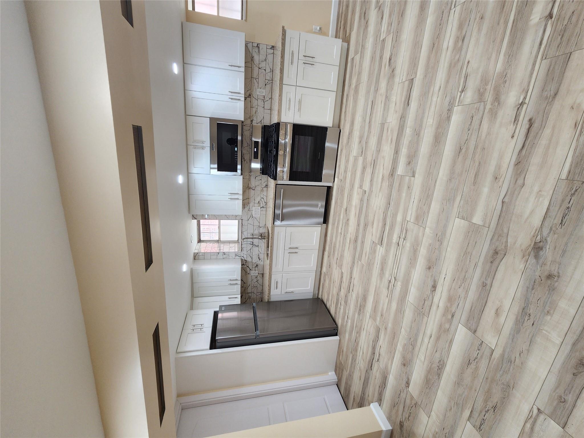 Apartment 35th  Queens, NY 11103, MLS-849909-8