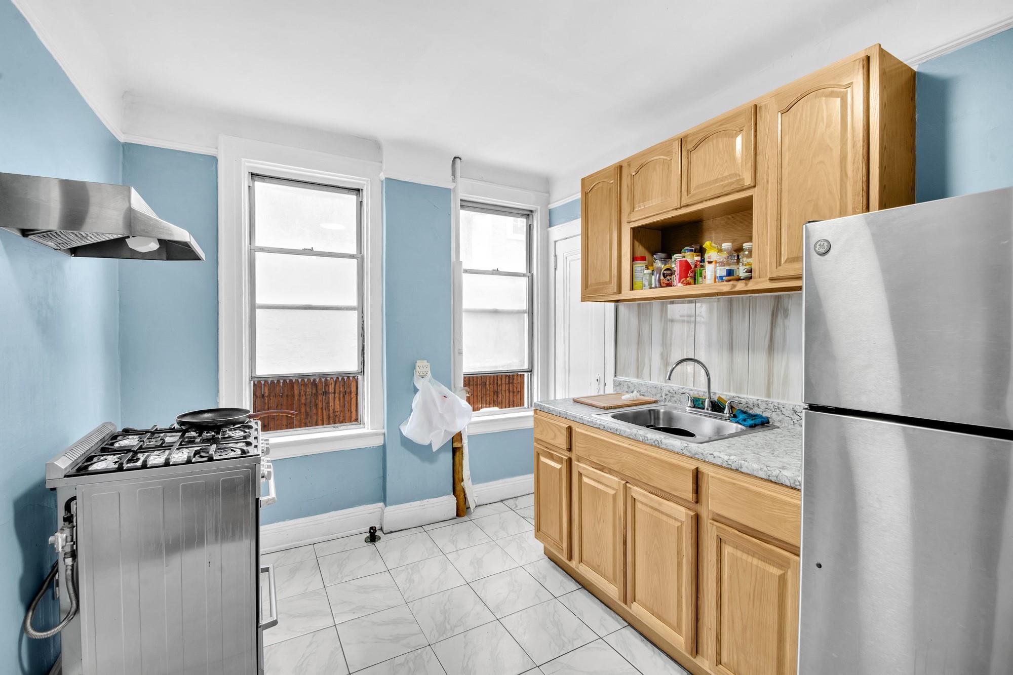 Commercial Sale Cresskill Place  Queens, NY 11435, MLS-849915-10