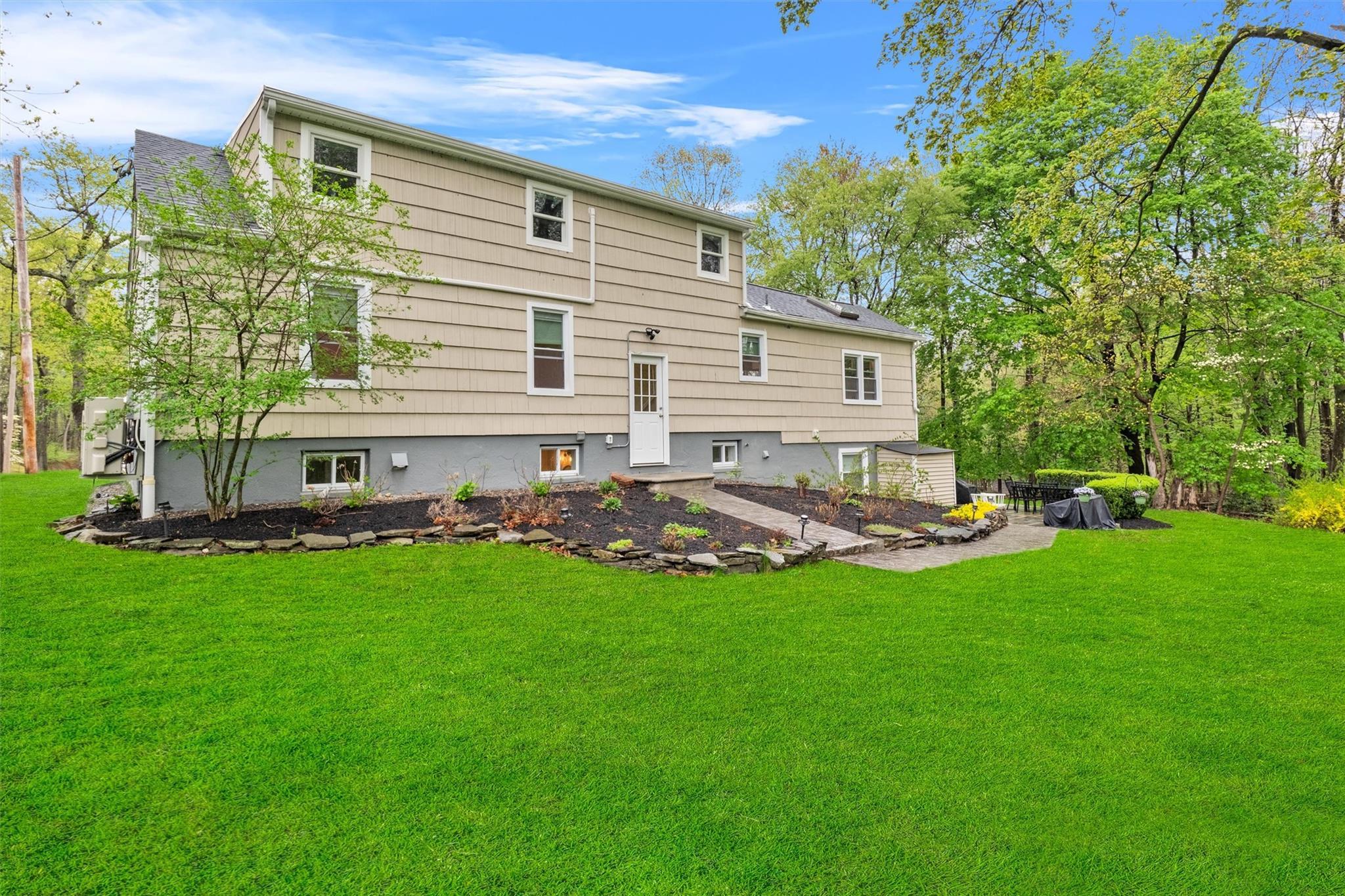 Single Family Fowler  Westchester County, NY 10567, MLS-849927-40