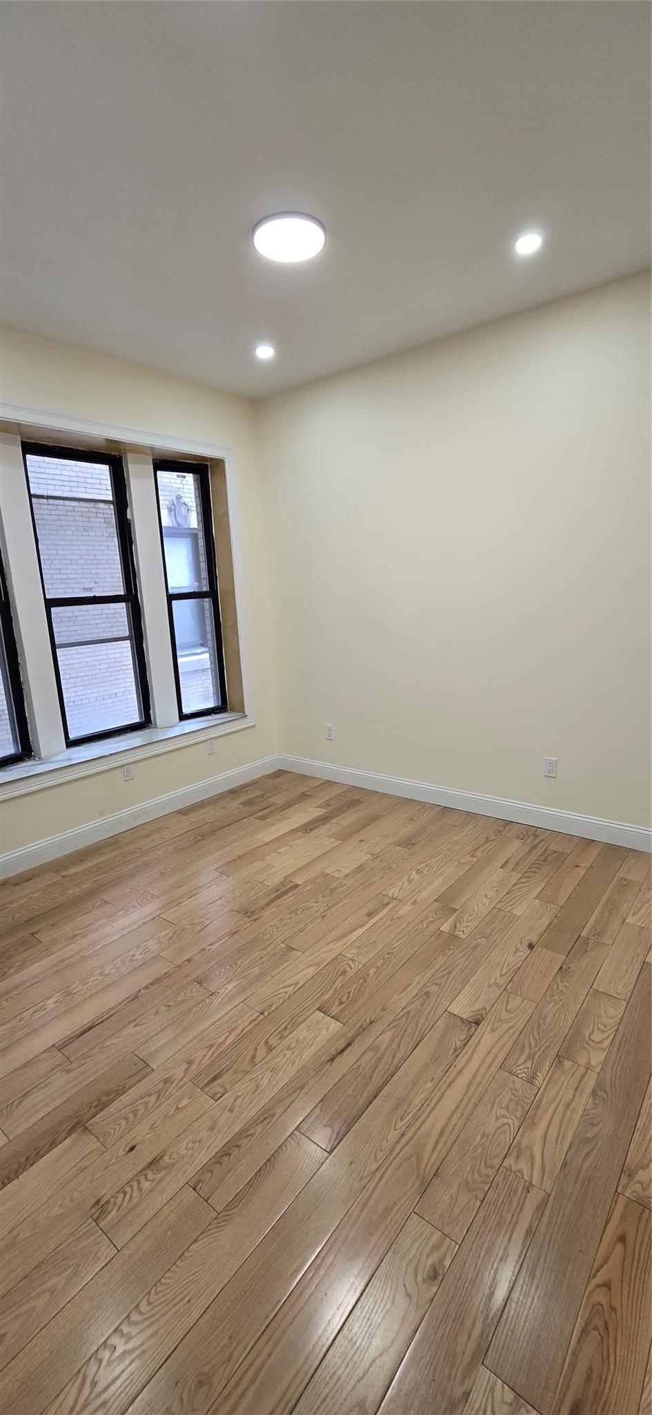 Coop Riverside  Manhattan, NY 10031, MLS-849938-5