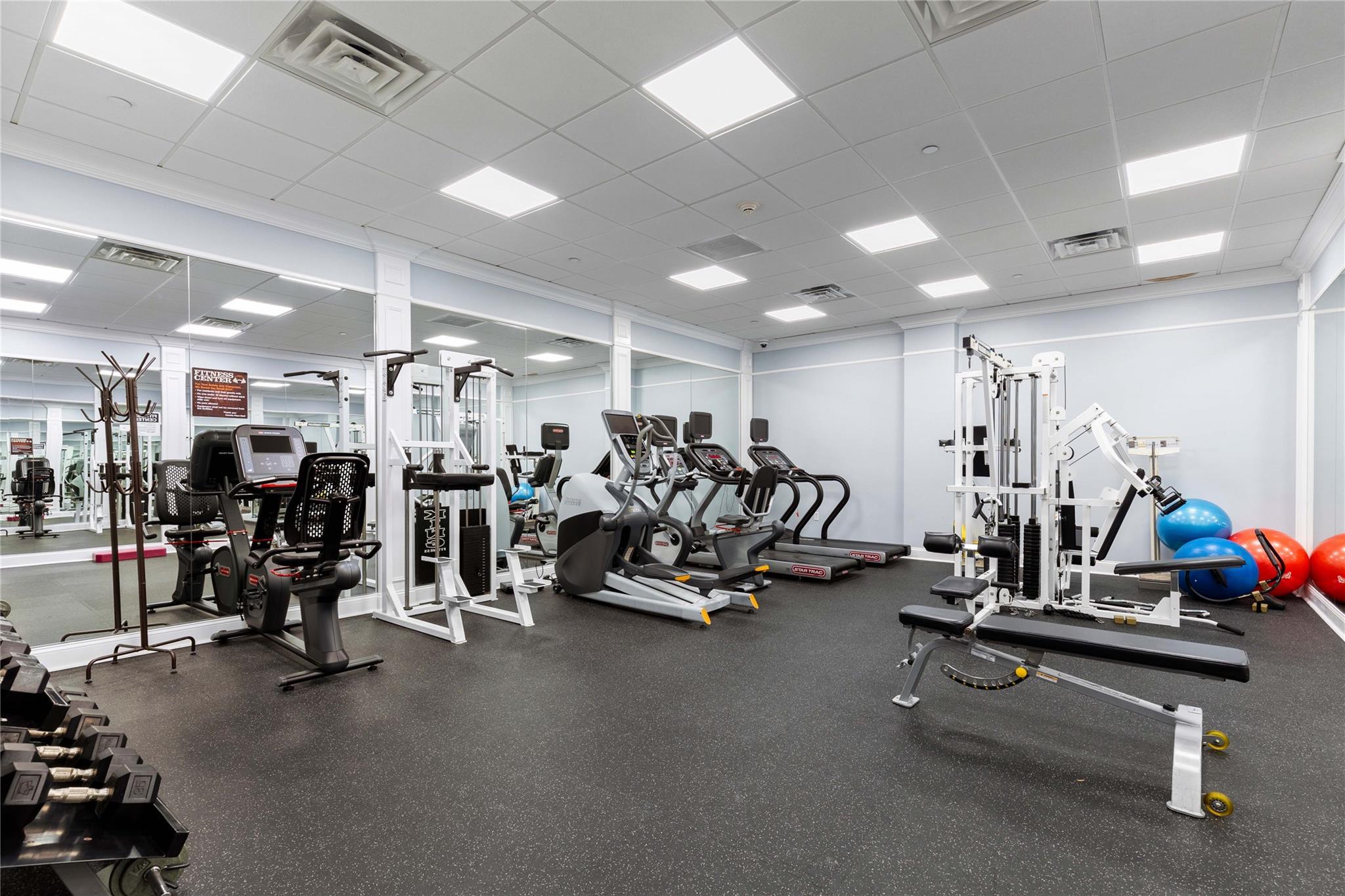 Condo Christie  Westchester County, NY 10583, MLS-849946-22