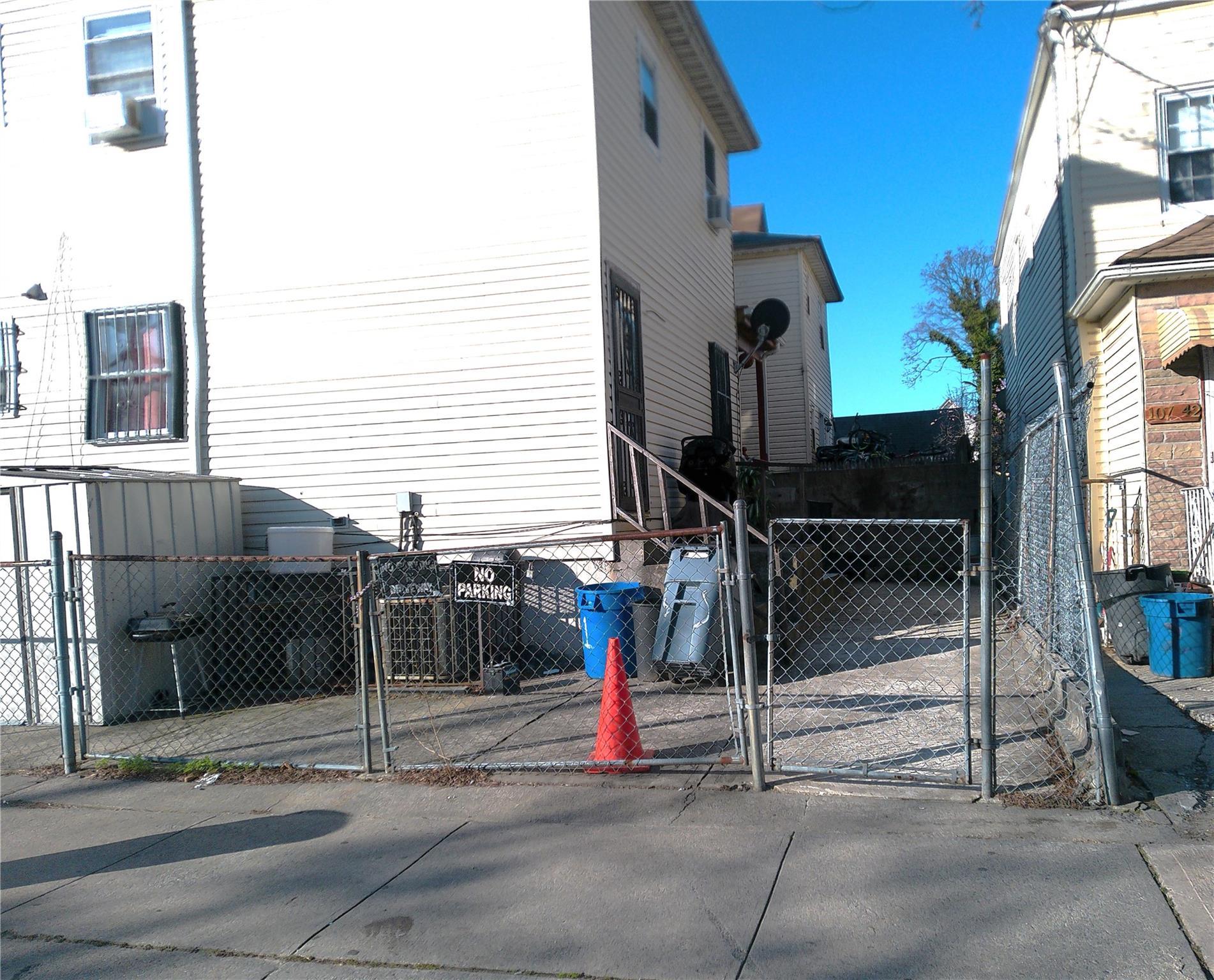 Single Family Lakewood  Queens, NY 11435, MLS-849962-11