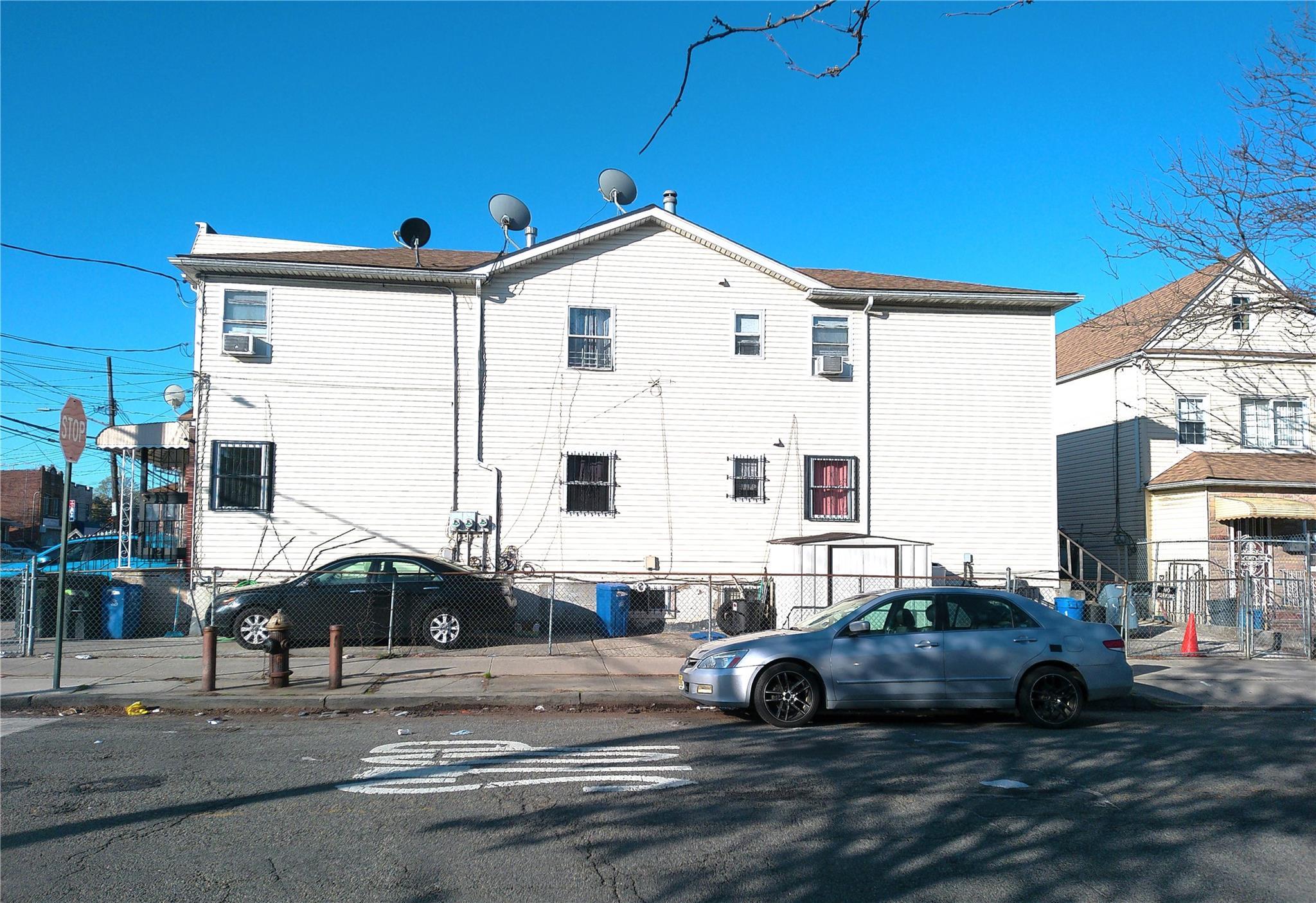 Single Family Lakewood  Queens, NY 11435, MLS-849962-9