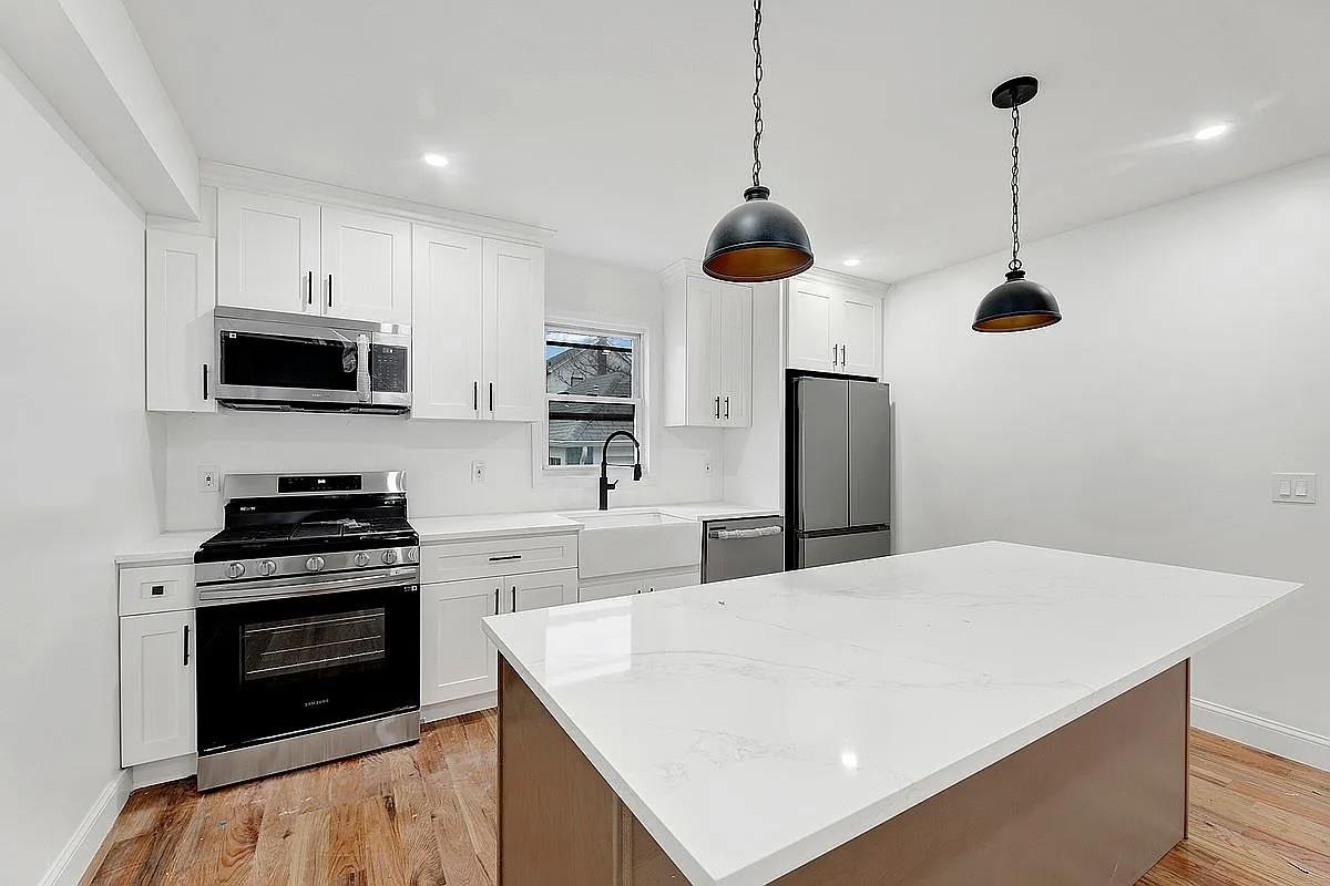 Single Family 196th  Queens, NY 11412, MLS-849970-5