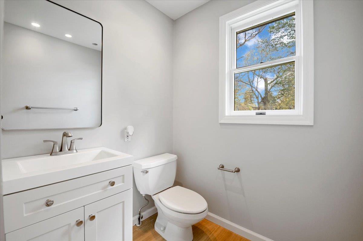 Single Family Washington  Suffolk County, NY 11721, MLS-850005-29