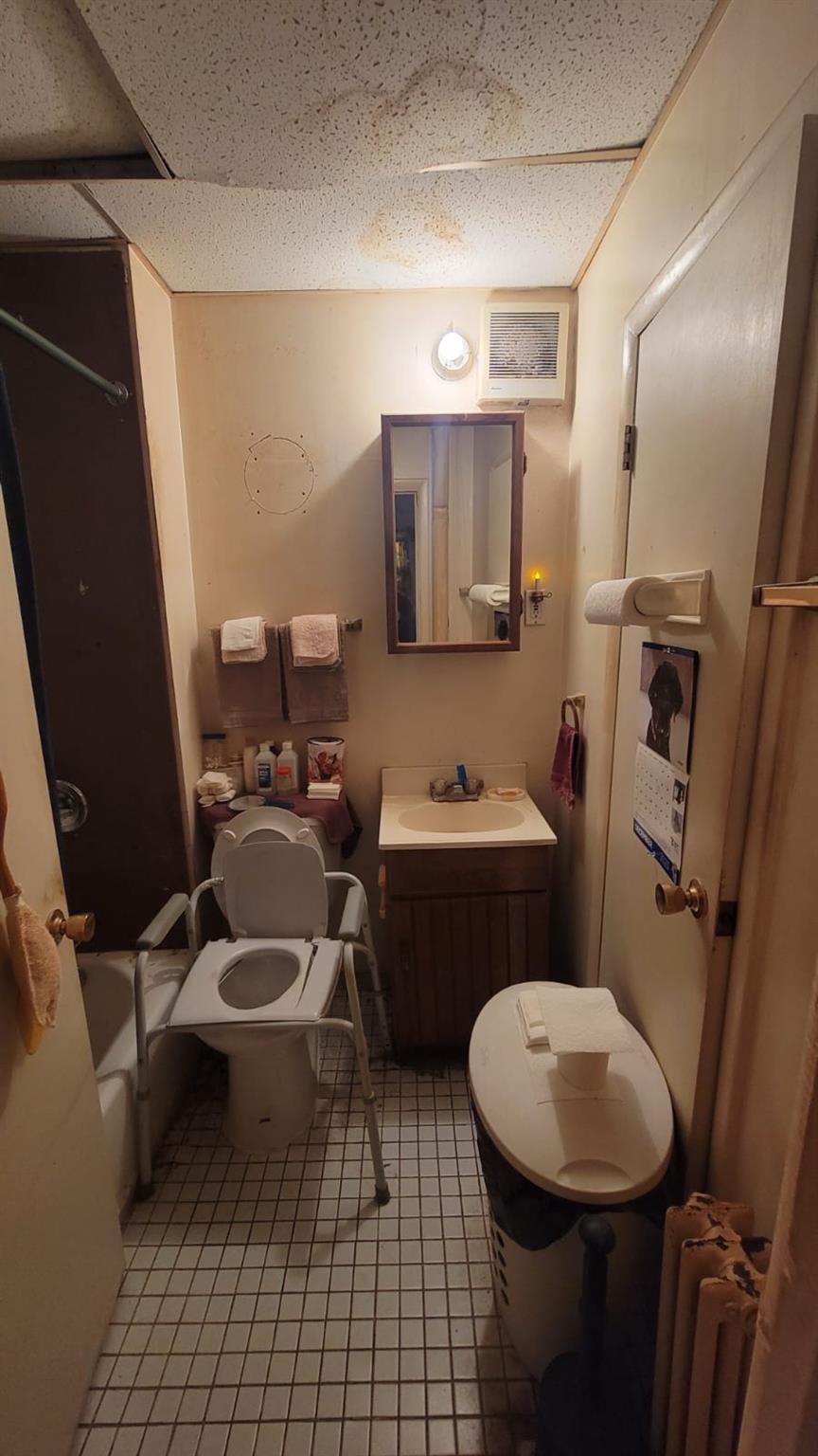 Single Family Jericho Turnpike  Nassau County, NY 11040, MLS-850026-11
