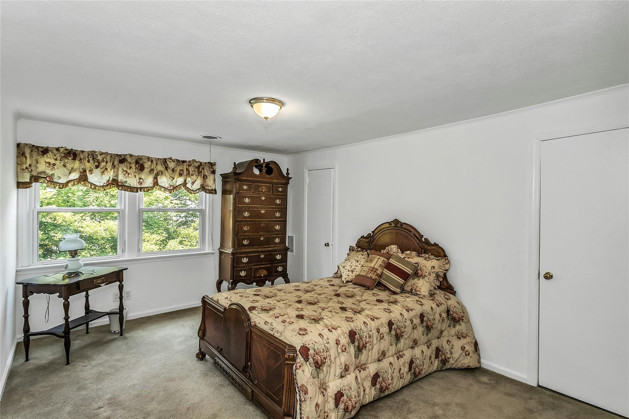Single Family Titus  Nassau County, NY 11596, MLS-850042-31