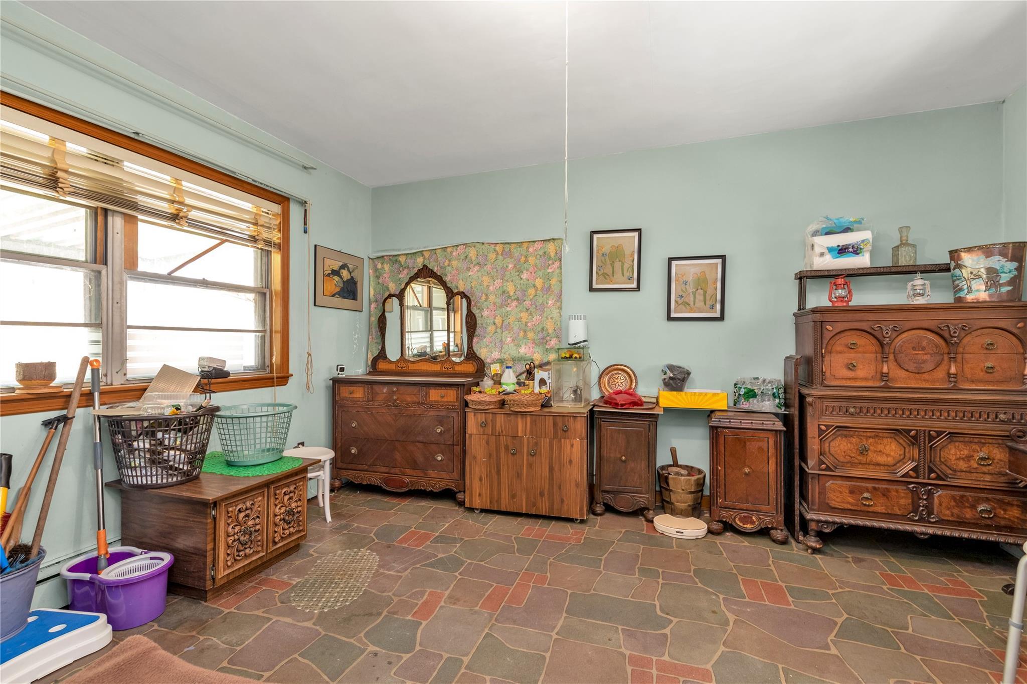 Single Family Old Country  Suffolk County, NY 11747, MLS-850052-13