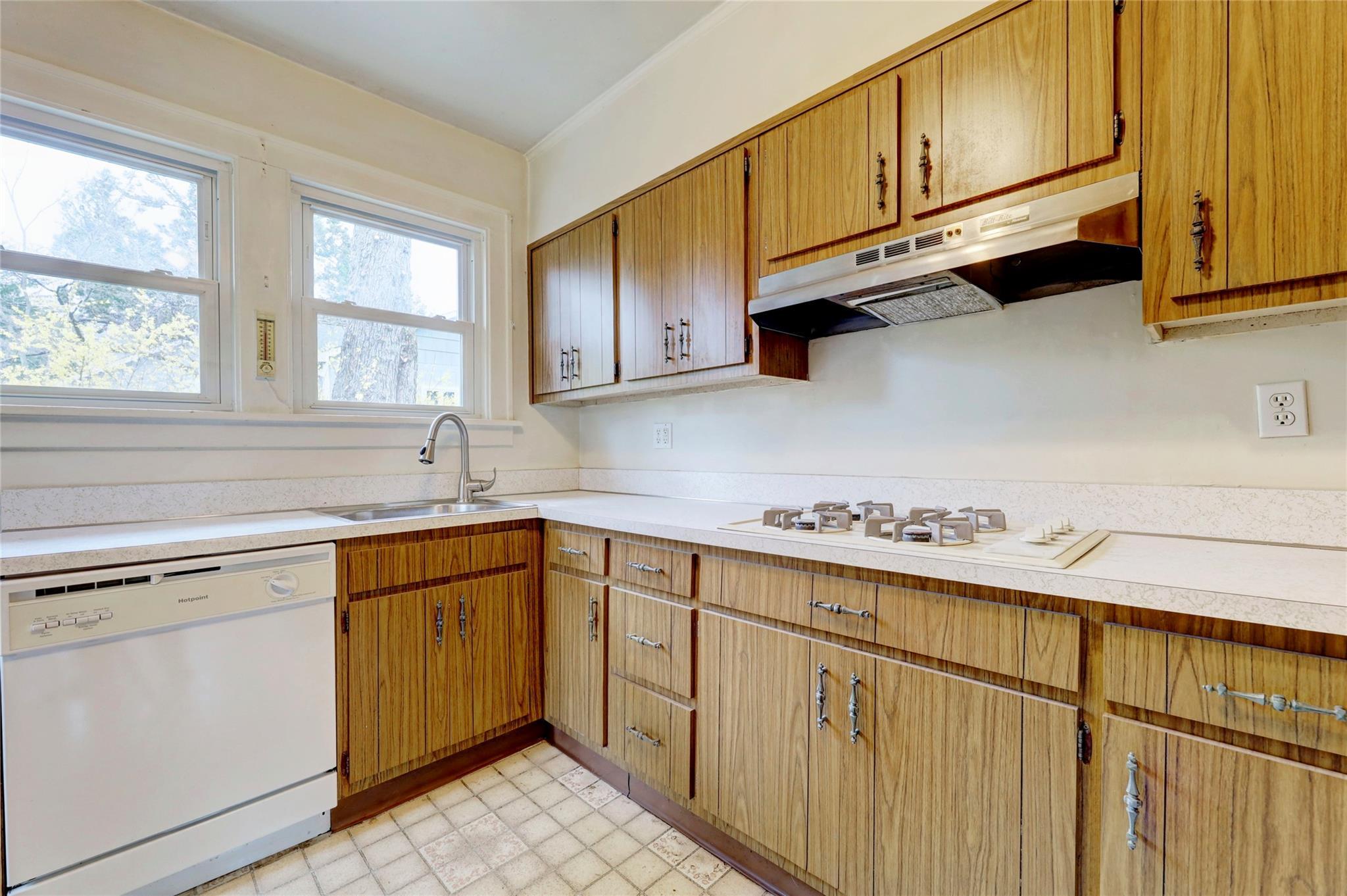 Single Family Maple  Rockland County, NY 10989, MLS-850063-12