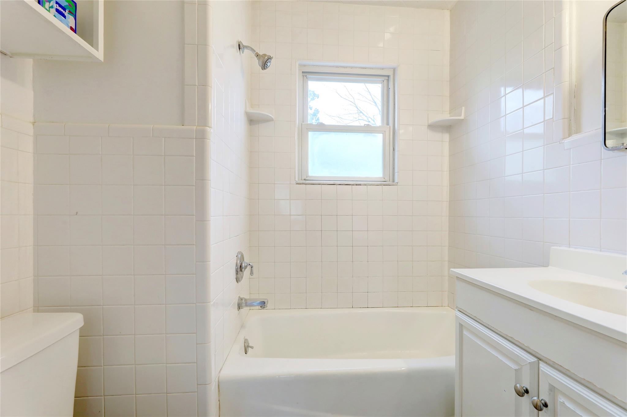 Single Family Maple  Rockland County, NY 10989, MLS-850063-17