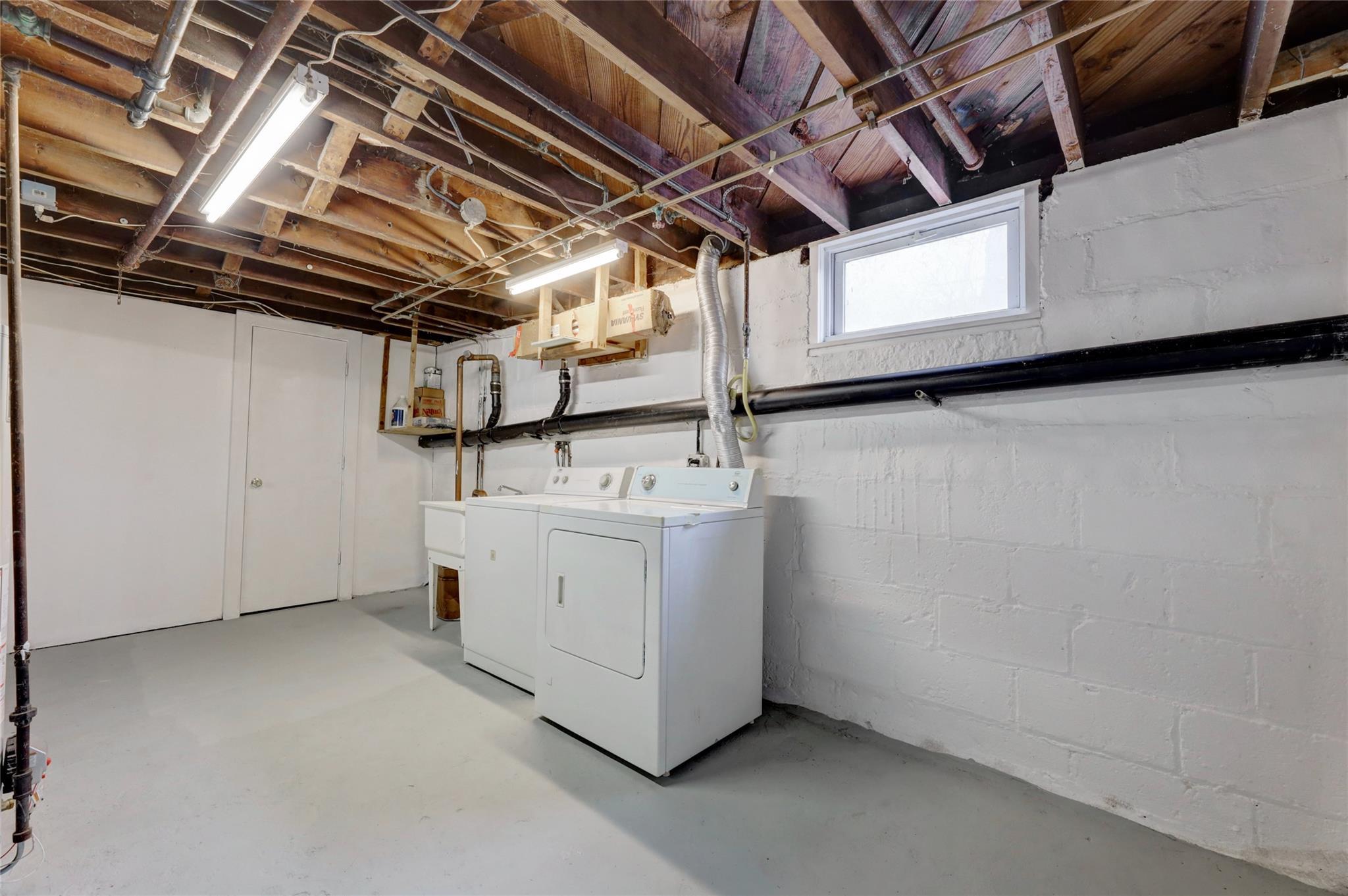 Single Family Maple  Rockland County, NY 10989, MLS-850063-22