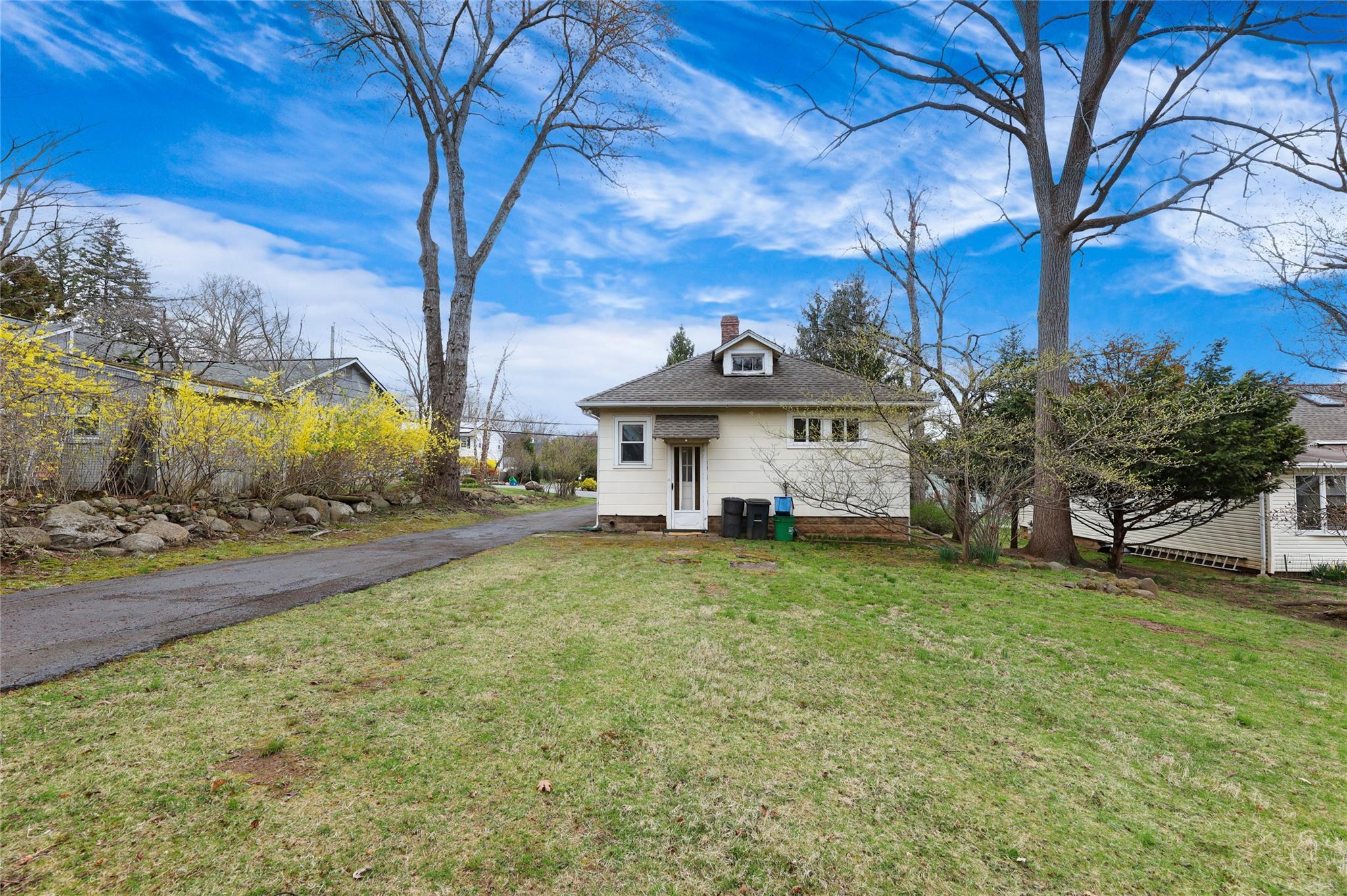 Single Family Maple  Rockland County, NY 10989, MLS-850063-3