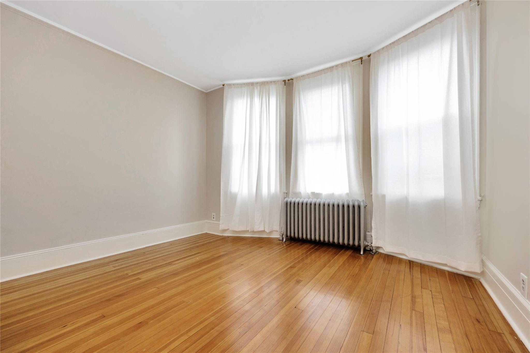 Single Family 114th  Queens, NY 11356, MLS-850064-15