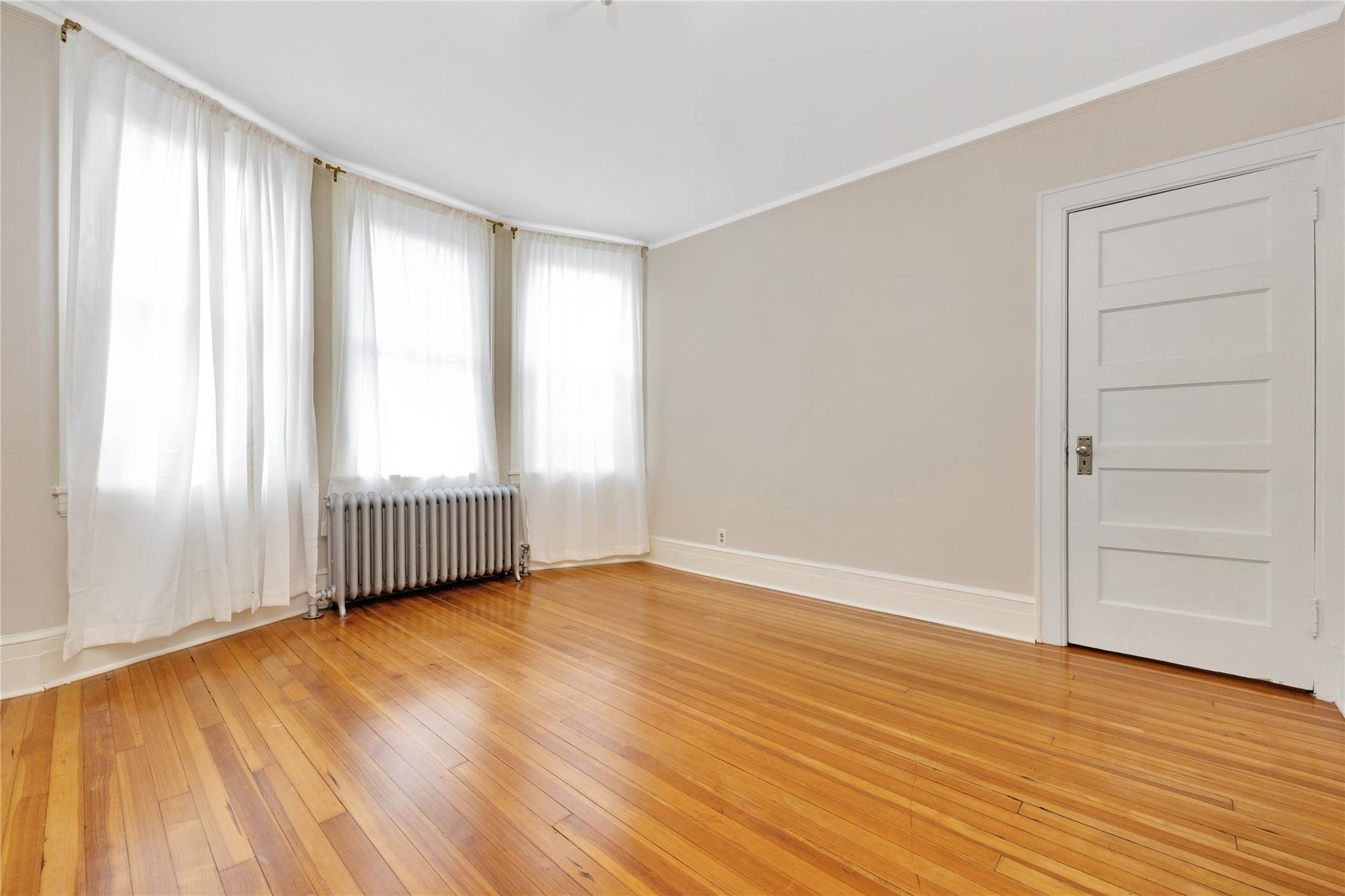 Single Family 114th  Queens, NY 11356, MLS-850064-16