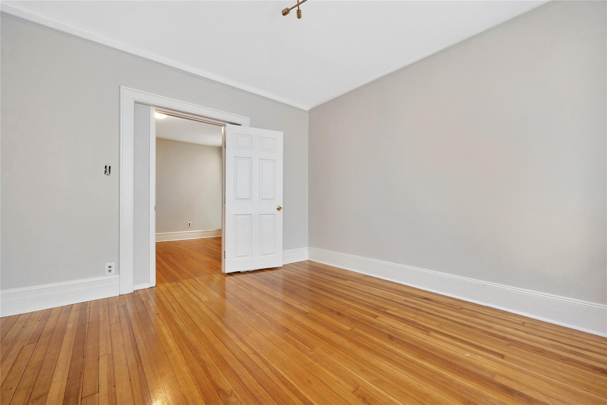 Single Family 114th  Queens, NY 11356, MLS-850064-17