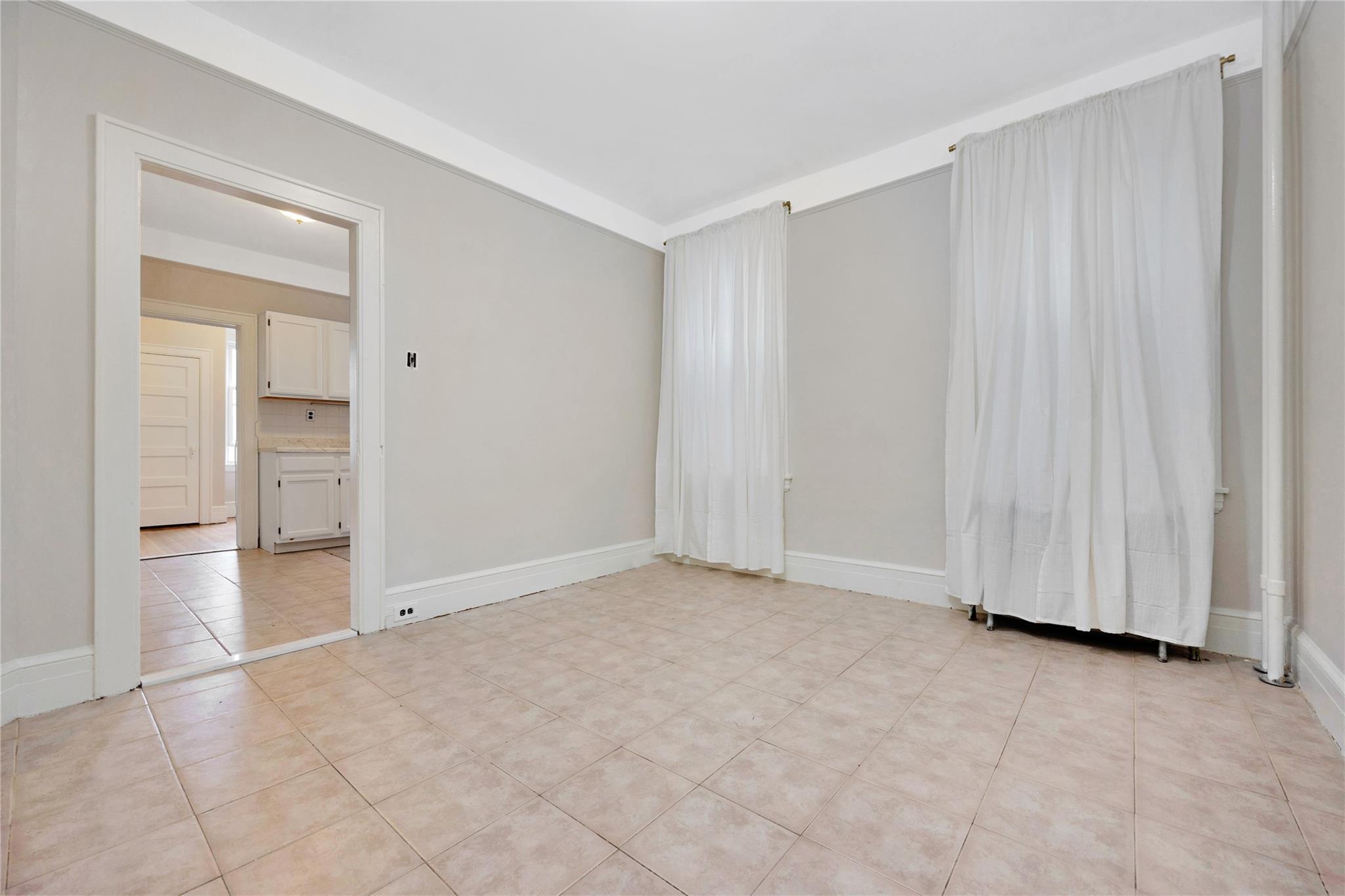 Single Family 114th  Queens, NY 11356, MLS-850064-5