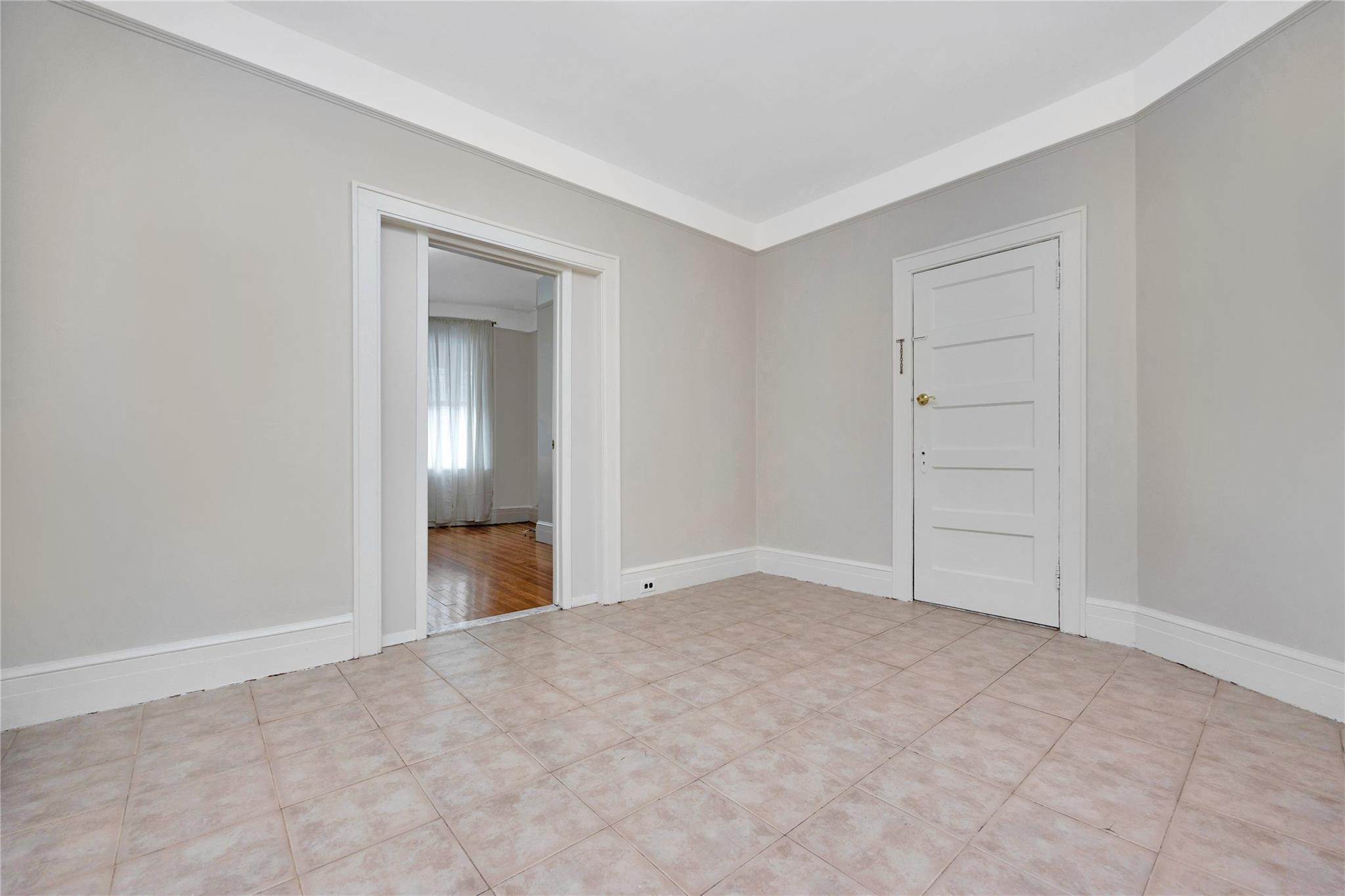 Single Family 114th  Queens, NY 11356, MLS-850064-6
