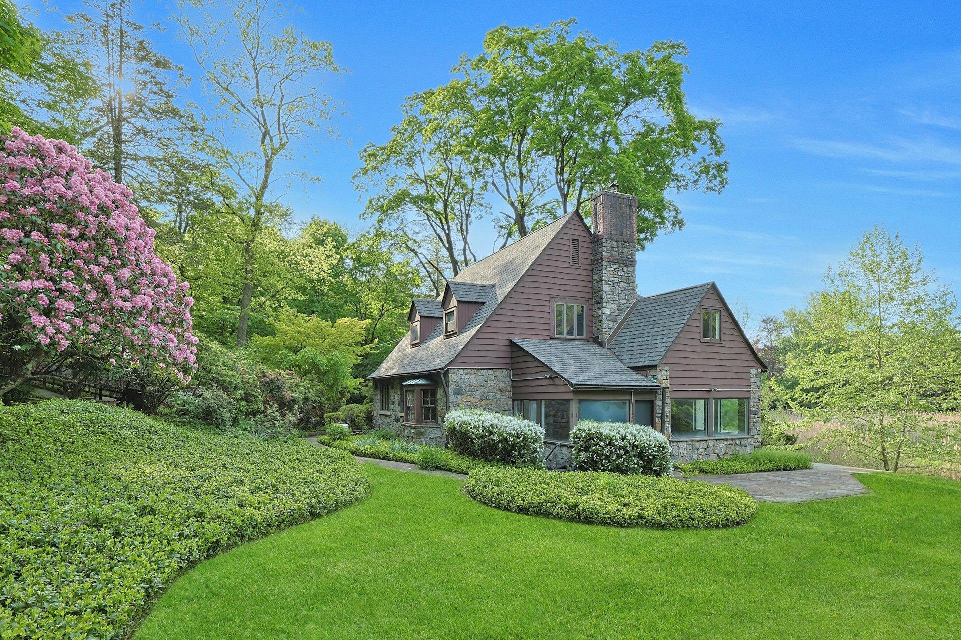 Single Family Sheldon  Westchester County, NY 10591, MLS-850073-11
