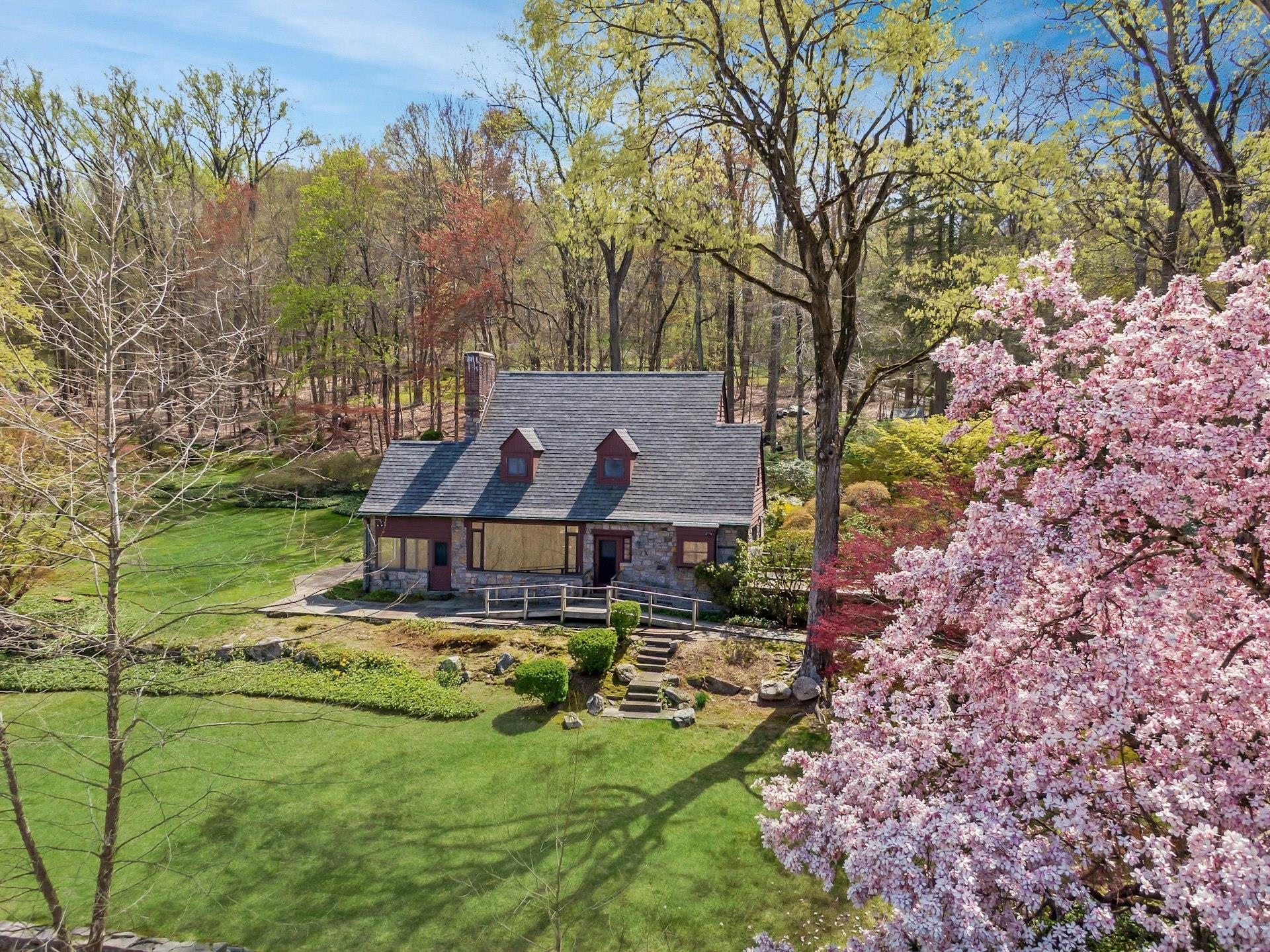 Single Family Sheldon  Westchester County, NY 10591, MLS-850073-7