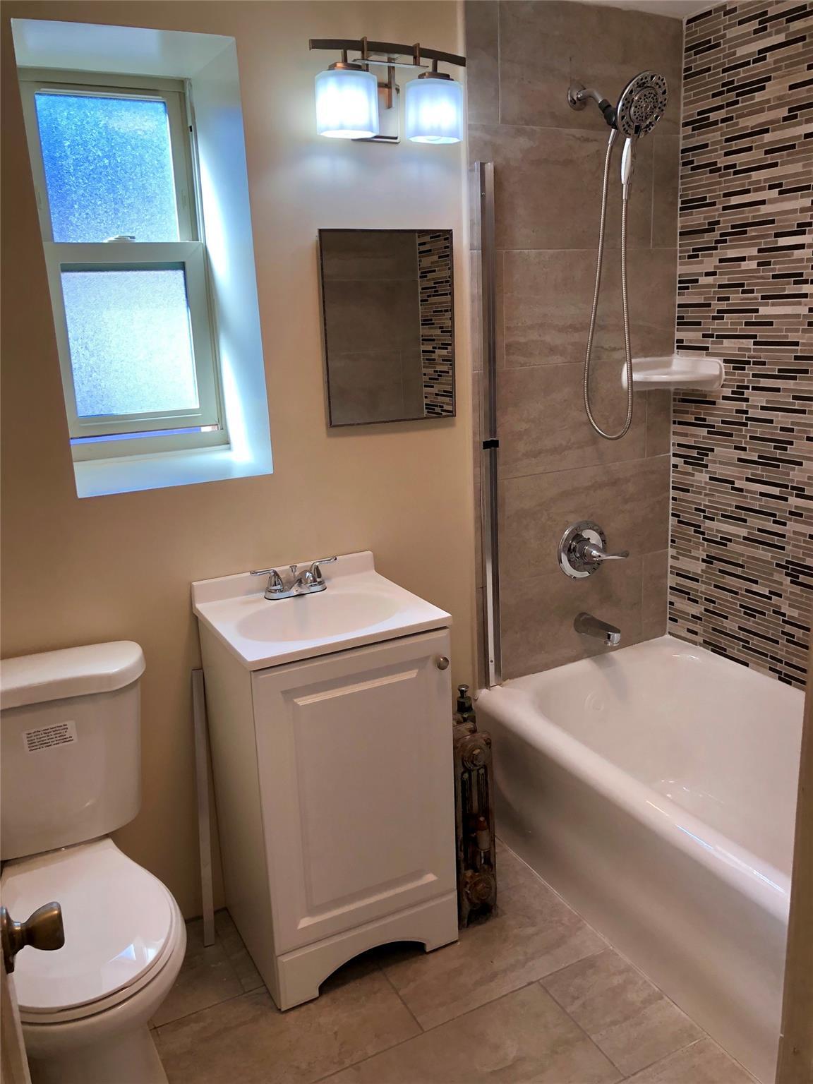 Apartment Pine  Queens, NY 11363, MLS-850075-7