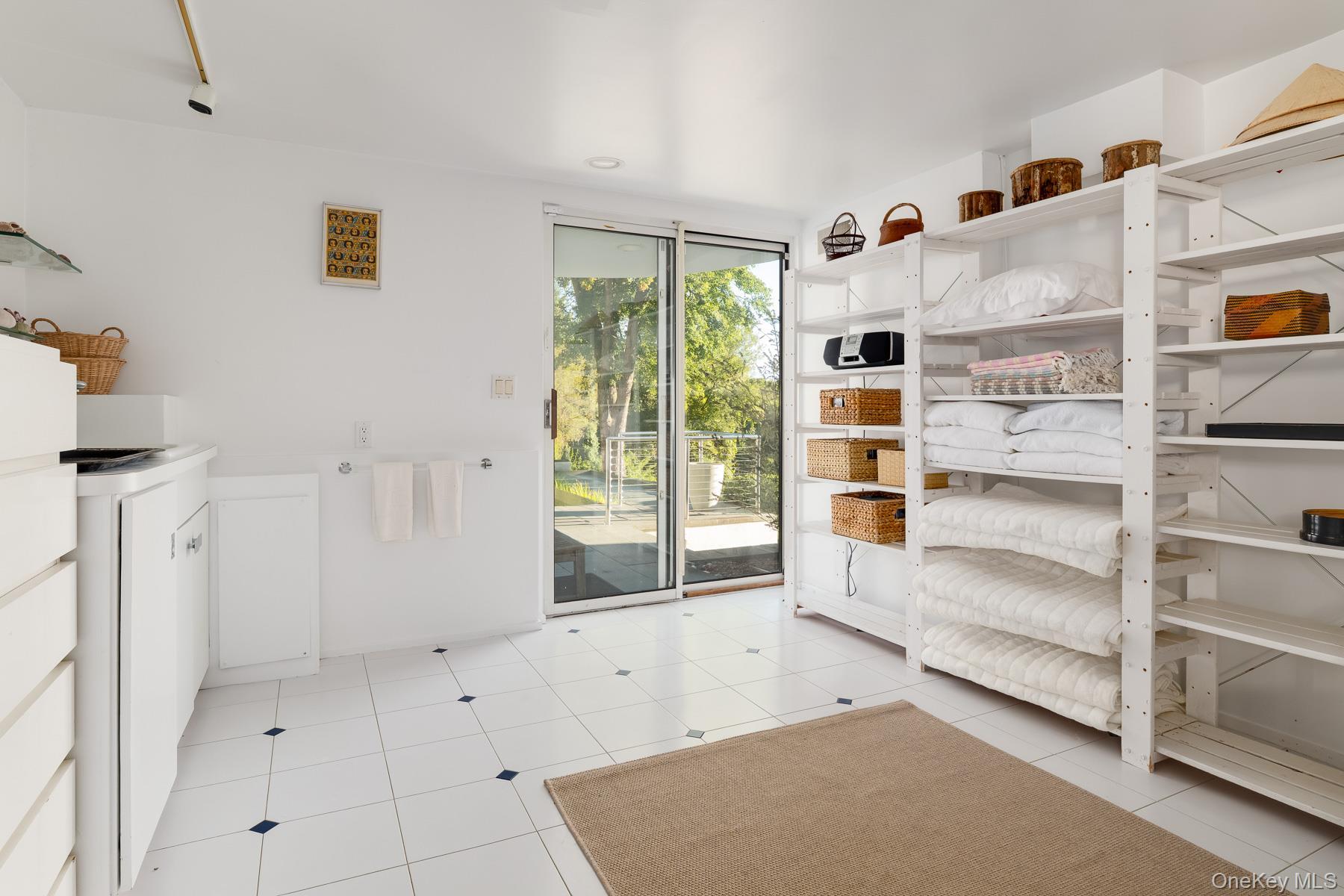 Single Family East Lake  Westchester County, NY 10536, MLS-850085-33