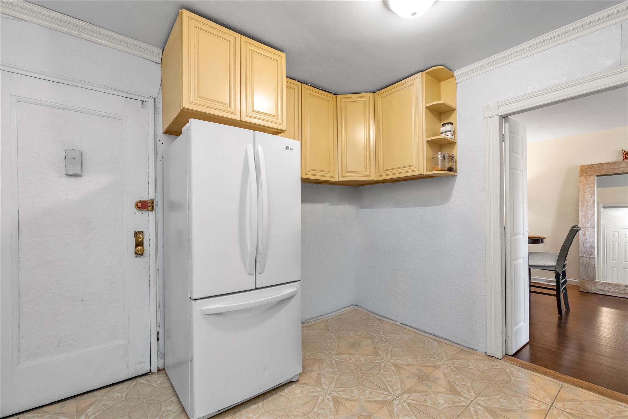 Coop 71st  Queens, NY 11367, MLS-850088-10