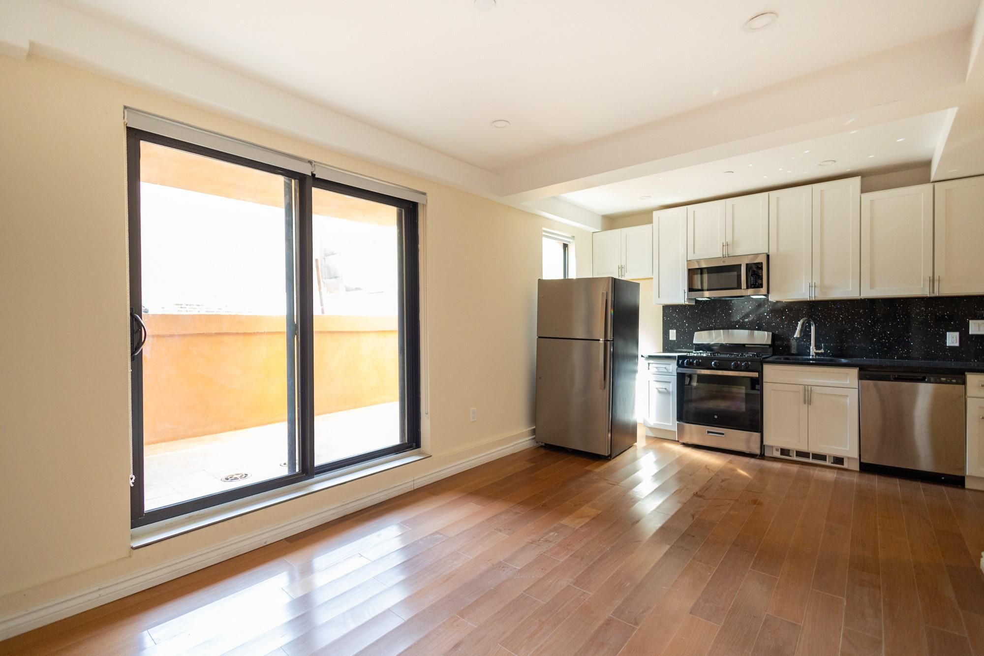 Apartment West 50th  Manhattan, NY 10019, MLS-850097-6
