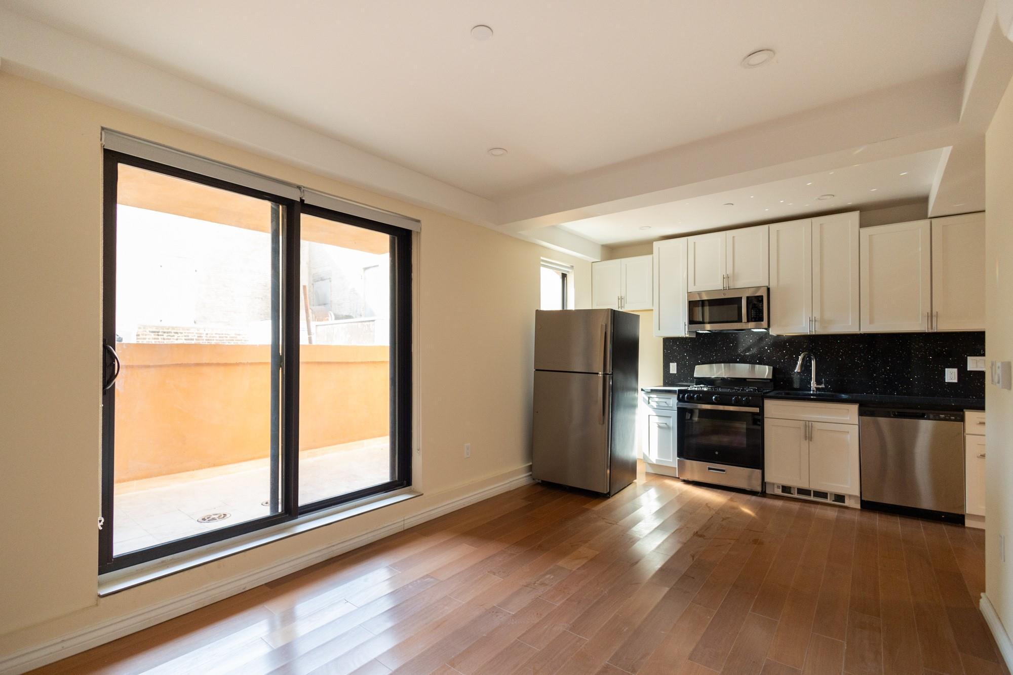 Apartment West 50th  Manhattan, NY 10019, MLS-850097-7