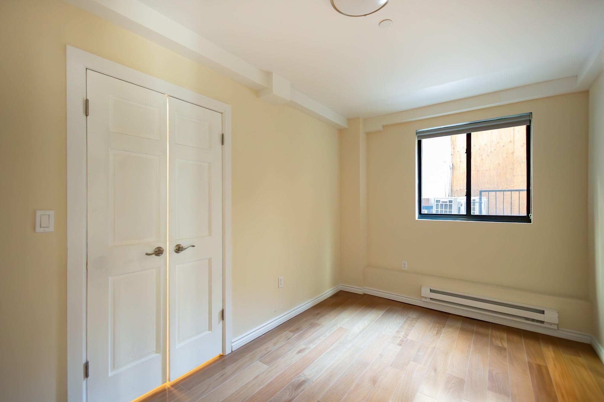 Apartment West 50th  Manhattan, NY 10019, MLS-850097-9
