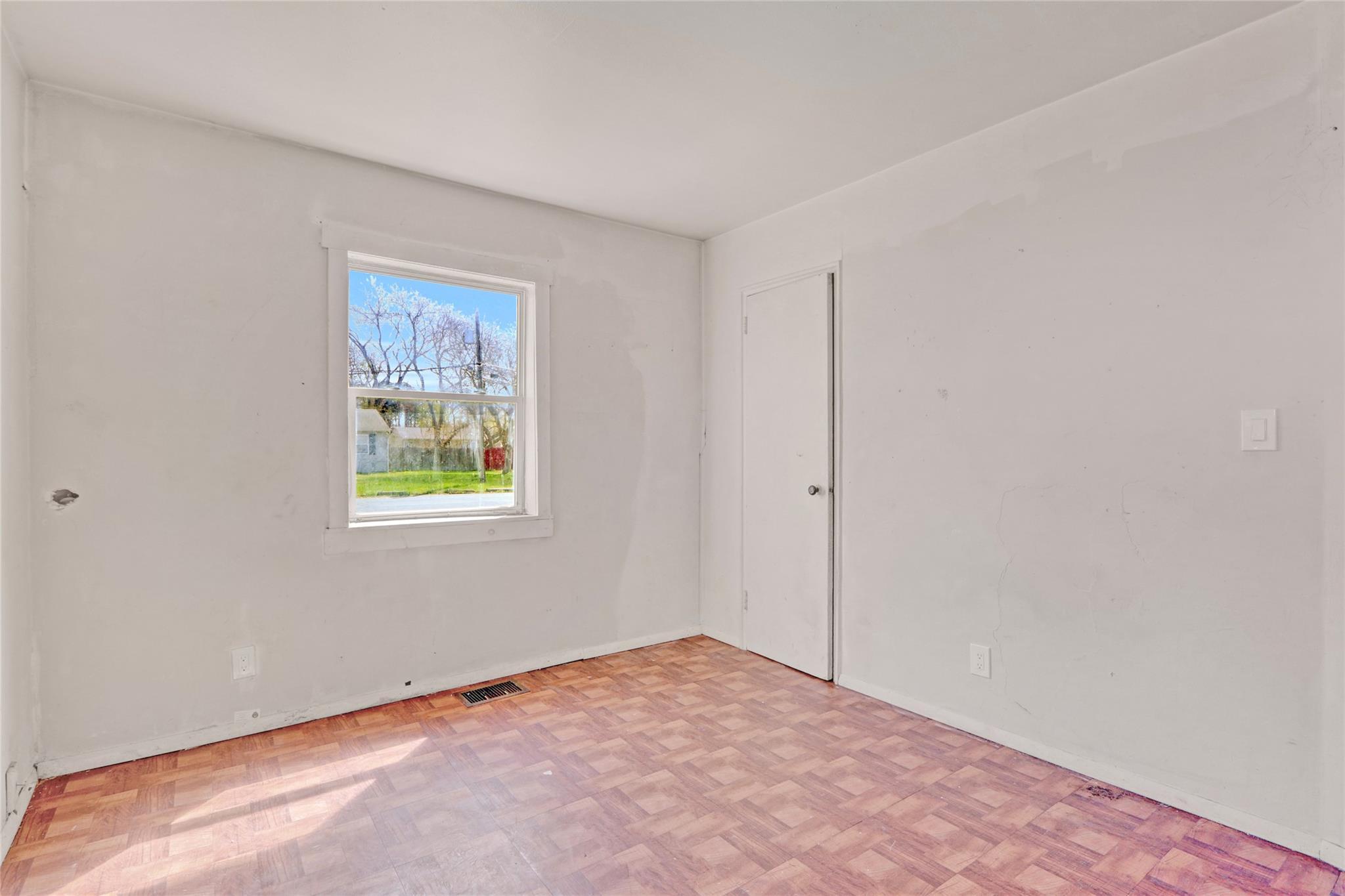 Single Family Meade  Suffolk County, NY 11713, MLS-850100-10