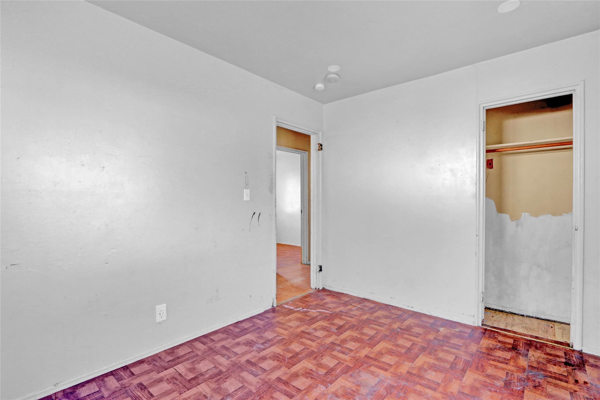 Single Family Meade  Suffolk County, NY 11713, MLS-850100-11