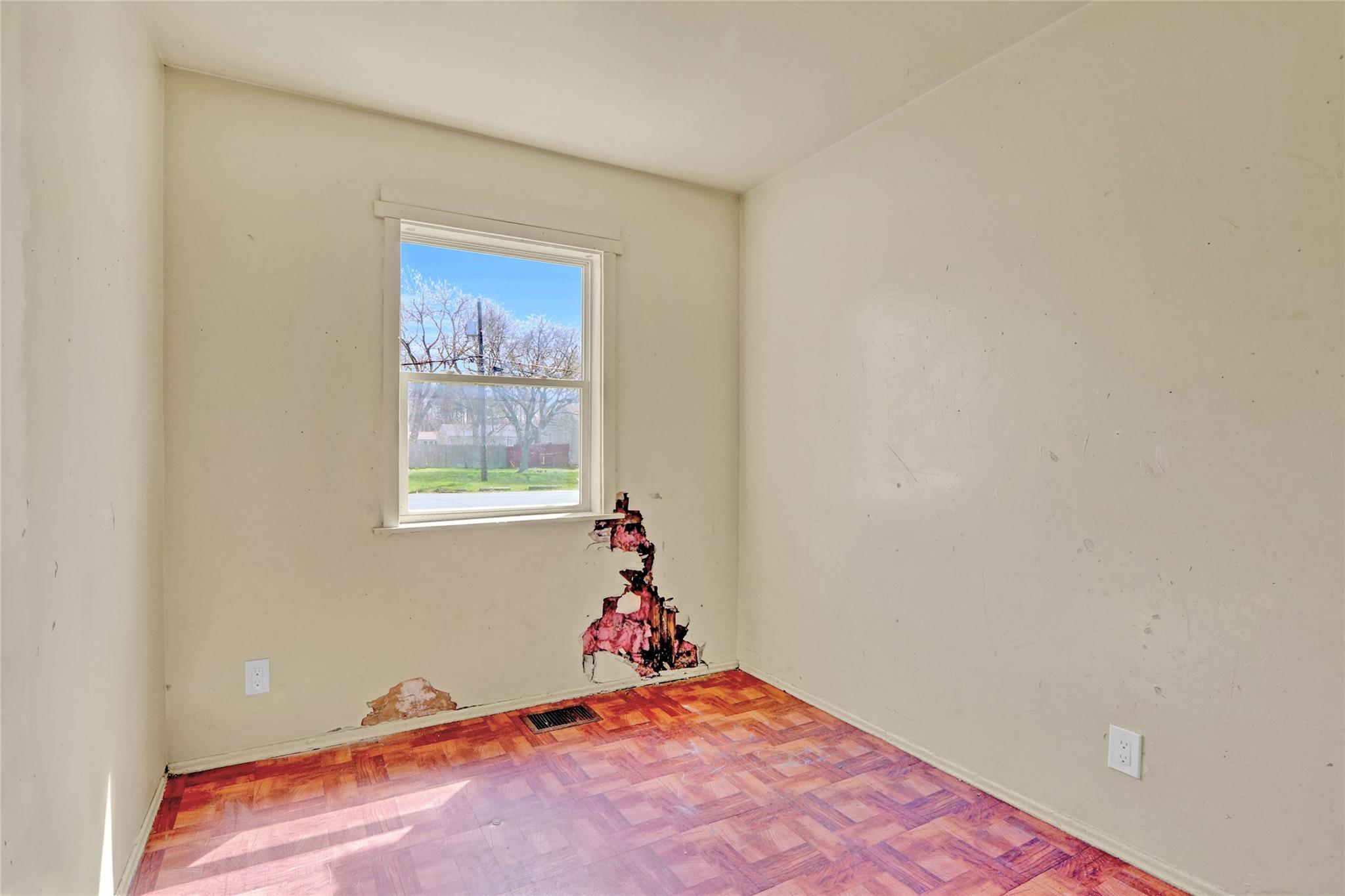 Single Family Meade  Suffolk County, NY 11713, MLS-850100-9