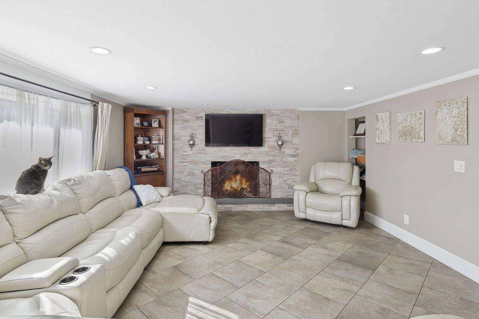 Single Family 1st  Nassau County, NY 11520, MLS-850107-14