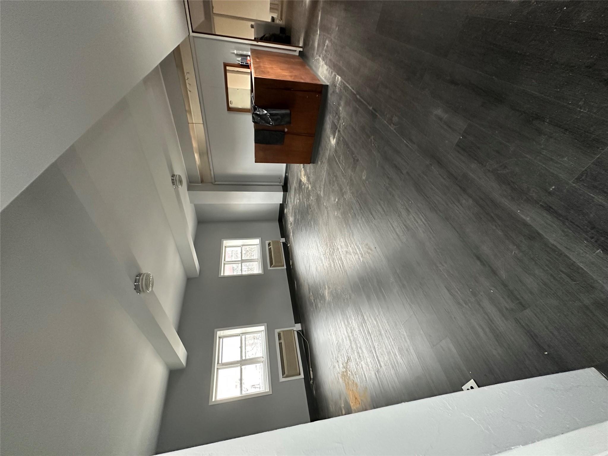 Commercial Lease Steinway  Queens, NY 11105, MLS-850115-5