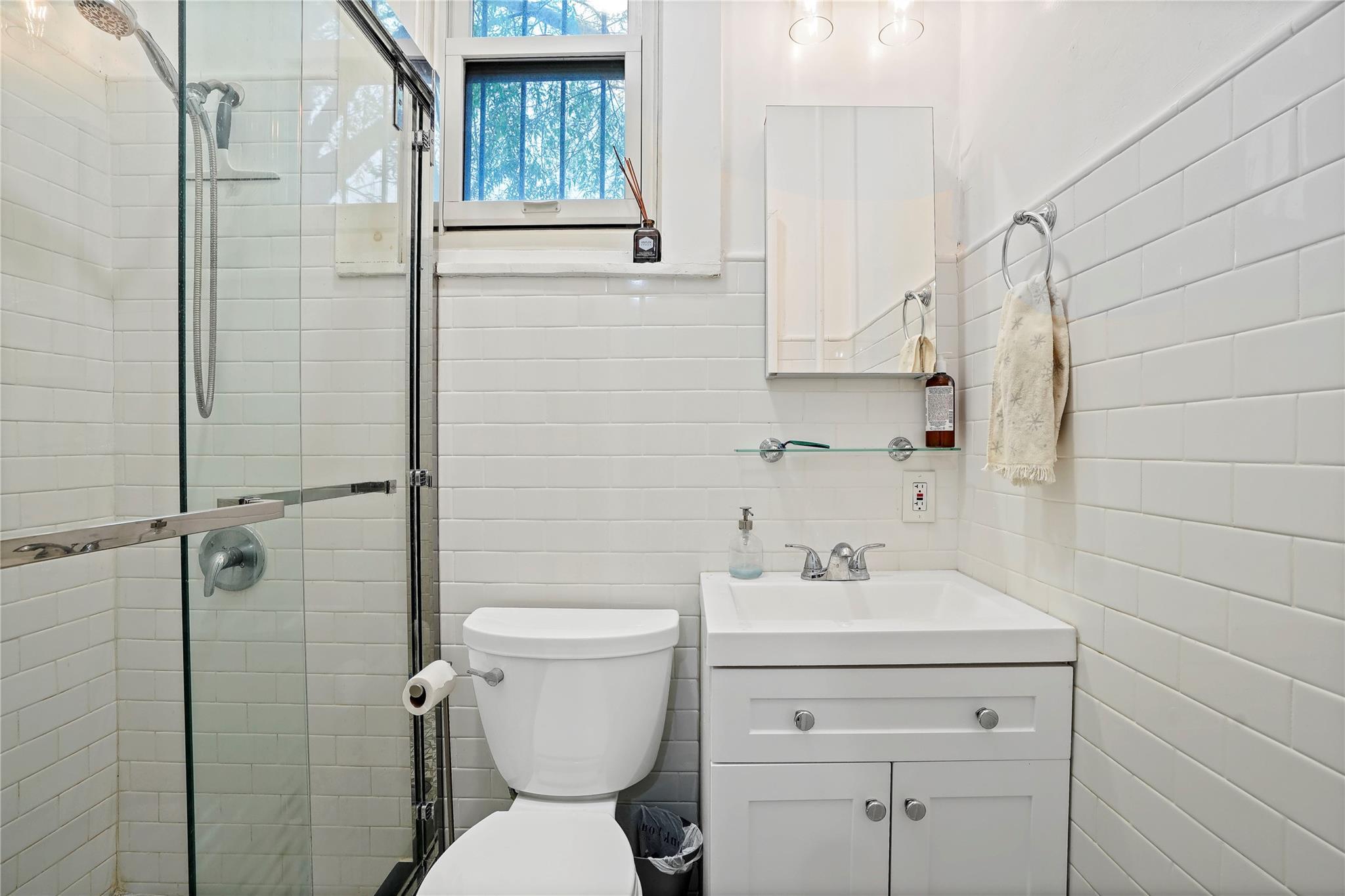 Single Family Lombardy  Brooklyn, NY 11222, MLS-850118-17