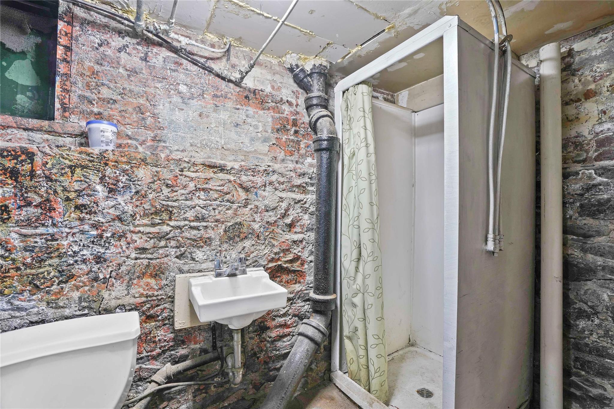Single Family Lombardy  Brooklyn, NY 11222, MLS-850118-38