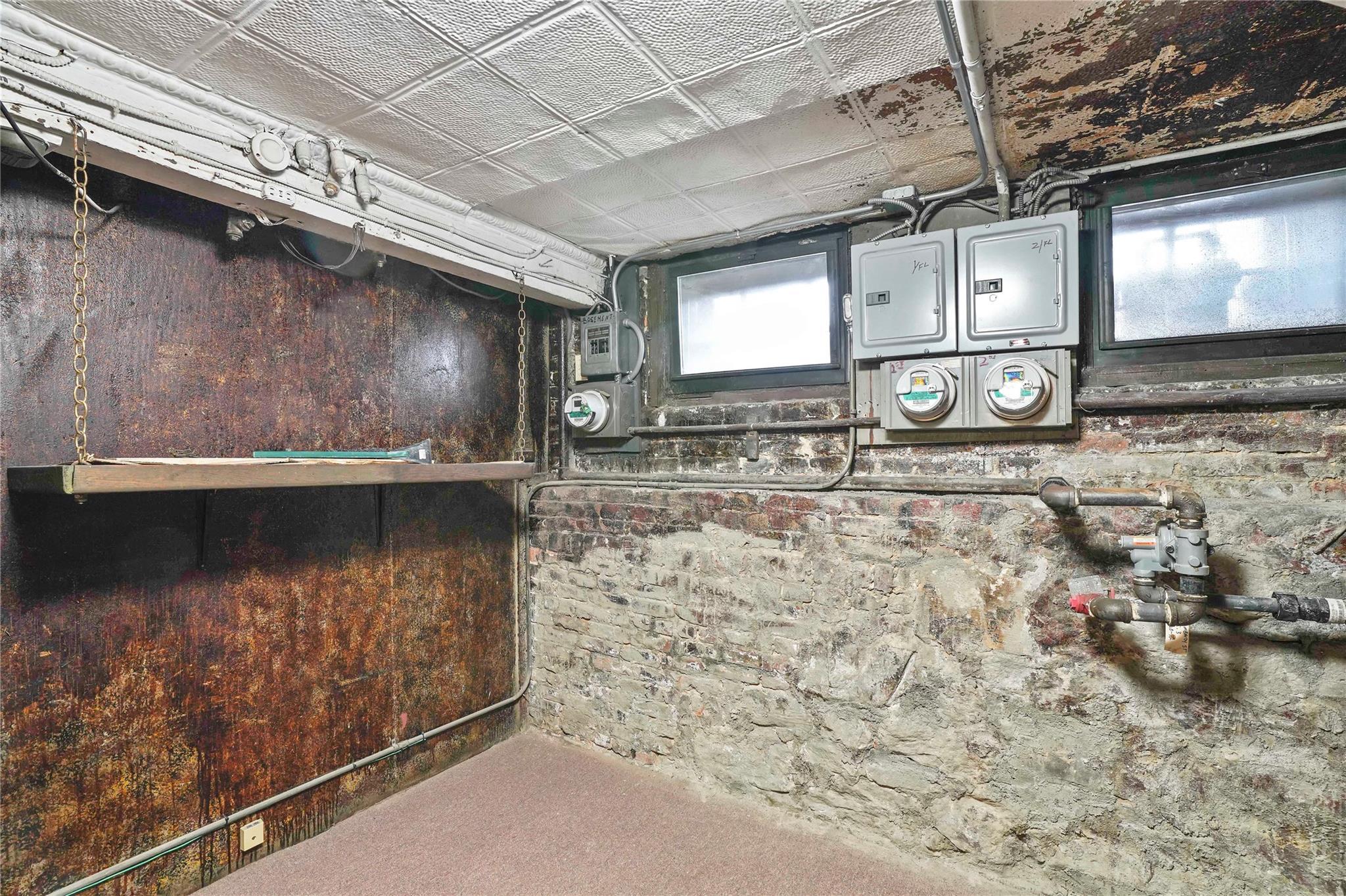 Single Family Lombardy  Brooklyn, NY 11222, MLS-850118-44