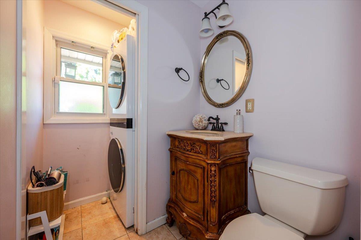 Single Family Roxbury  Nassau County, NY 11758, MLS-850138-14