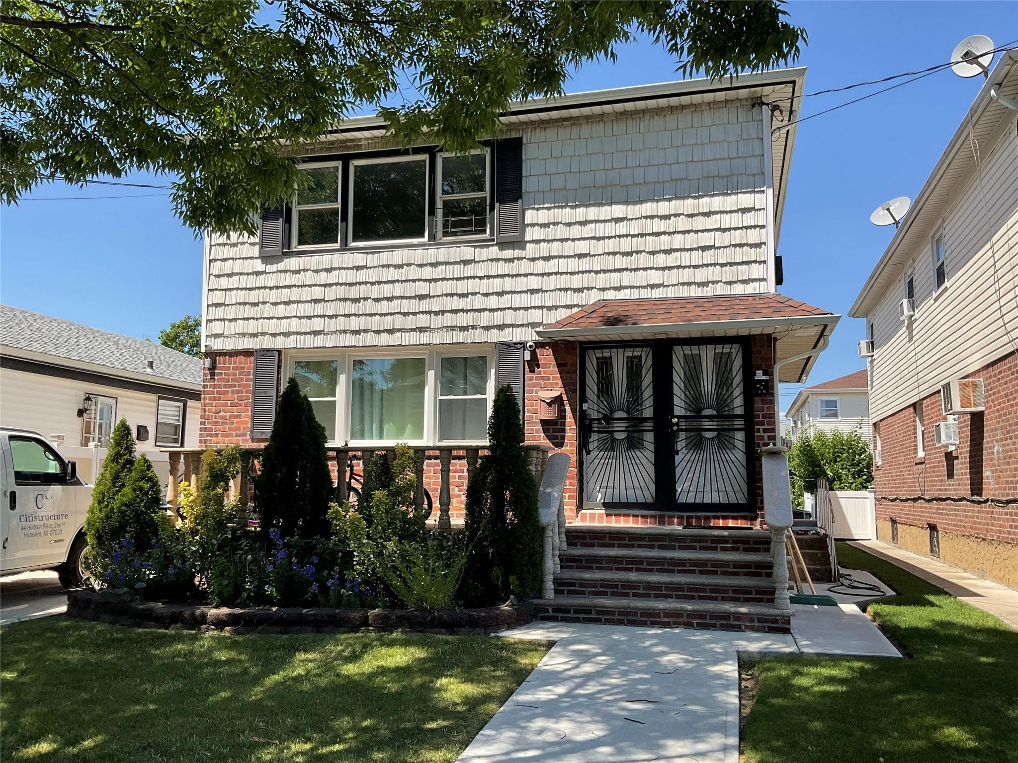 Single Family 147th Drive Queens, NY 11422, MLS-850141-25