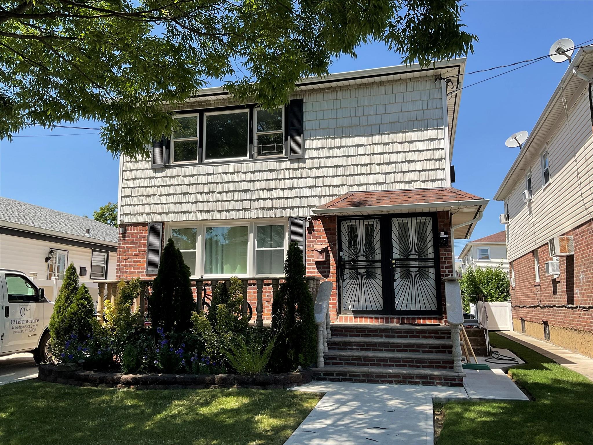 Single Family 147th Drive Queens, NY 11422, MLS-850141-26
