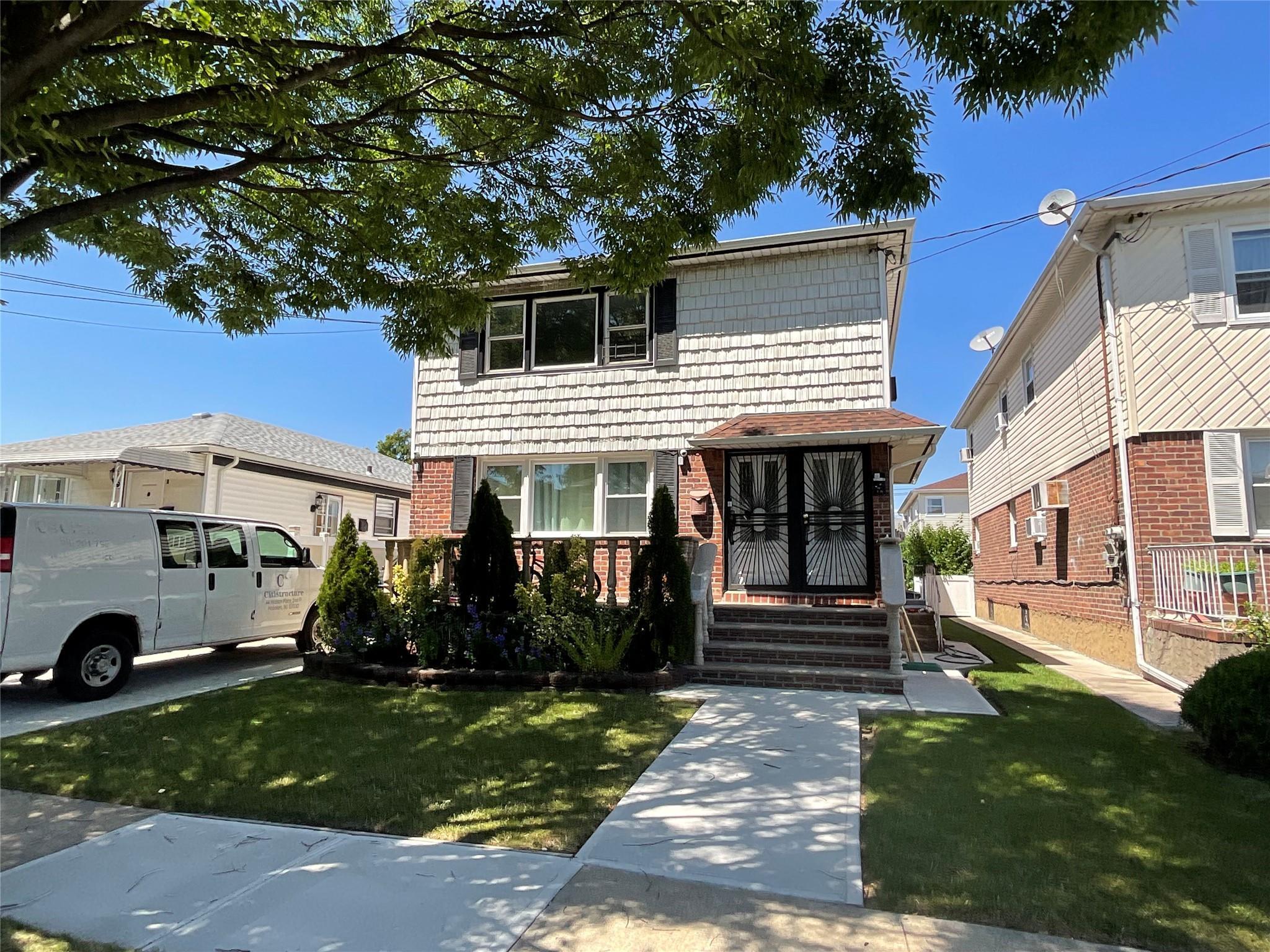 Single Family 147th Drive Queens, NY 11422, MLS-850141-27