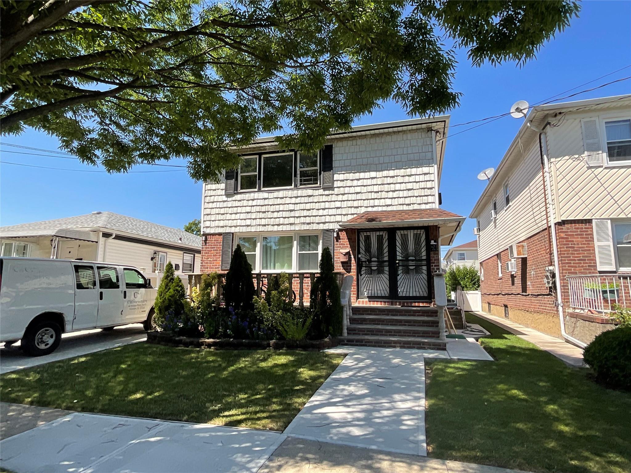 Single Family 147th Drive Queens, NY 11422, MLS-850141-29