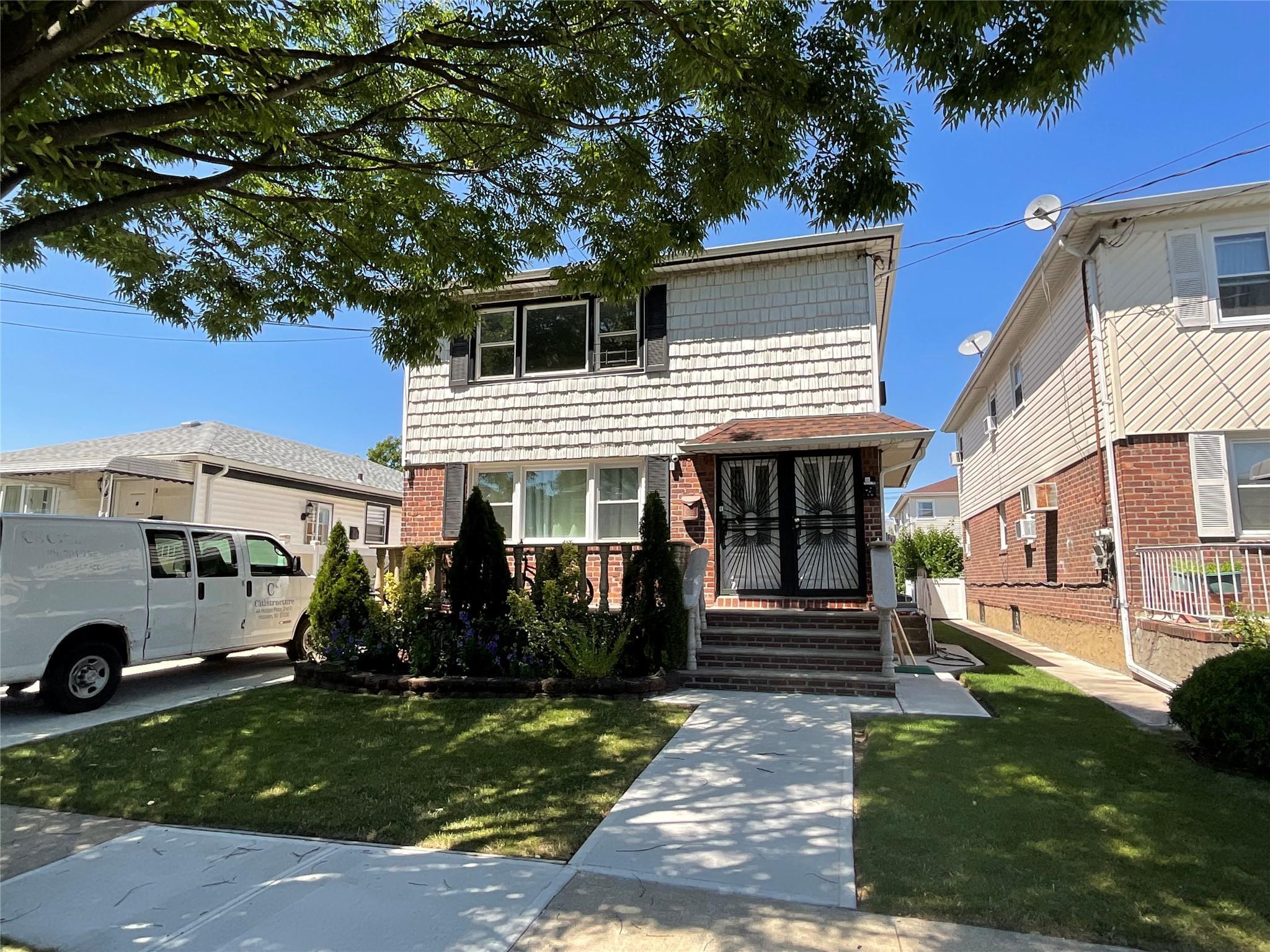 Single Family 147th Drive Queens, NY 11422, MLS-850141-30