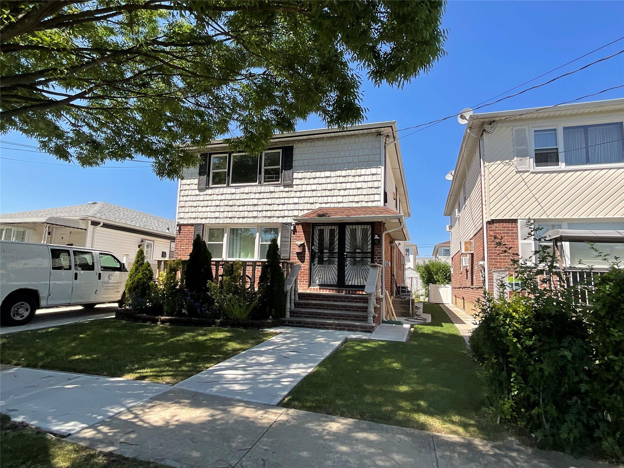 Single Family 147th Drive Queens, NY 11422, MLS-850141-37