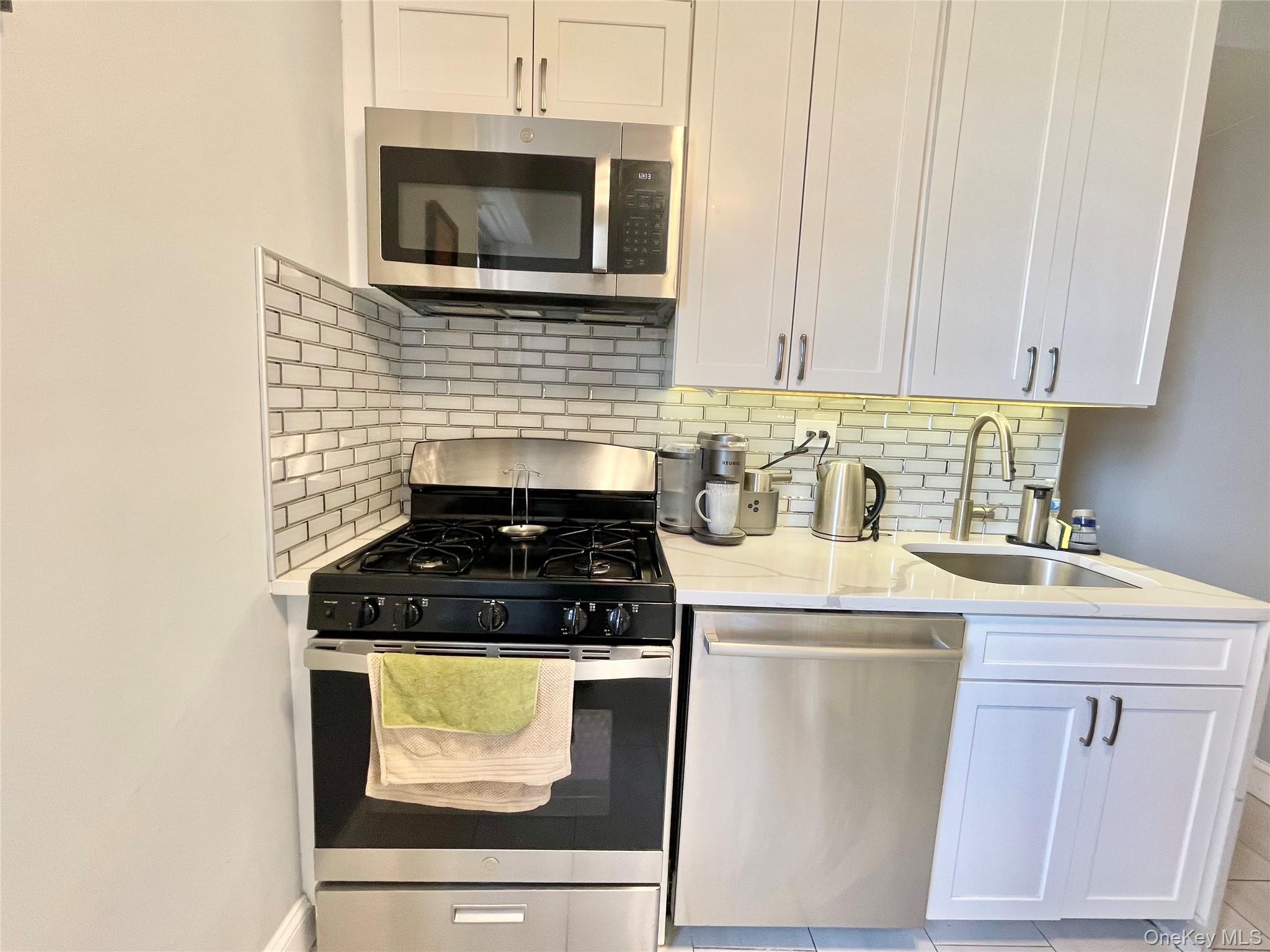 Coop Grand Central  Queens, NY 11375, MLS-850142-4