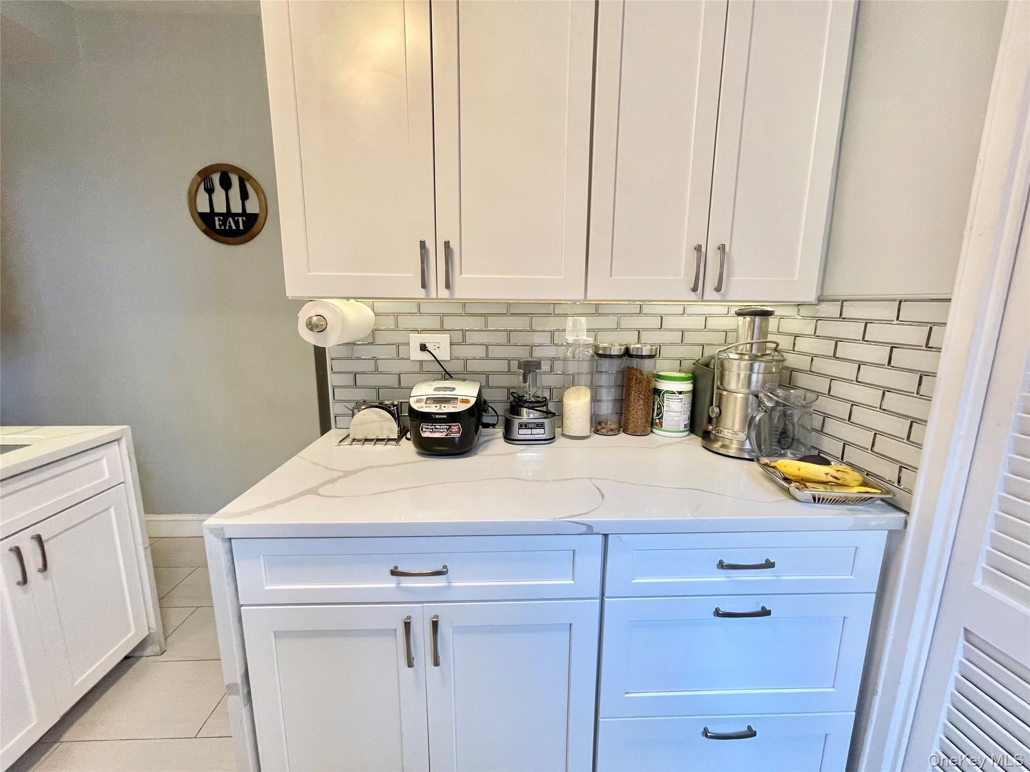 Coop Grand Central  Queens, NY 11375, MLS-850142-8